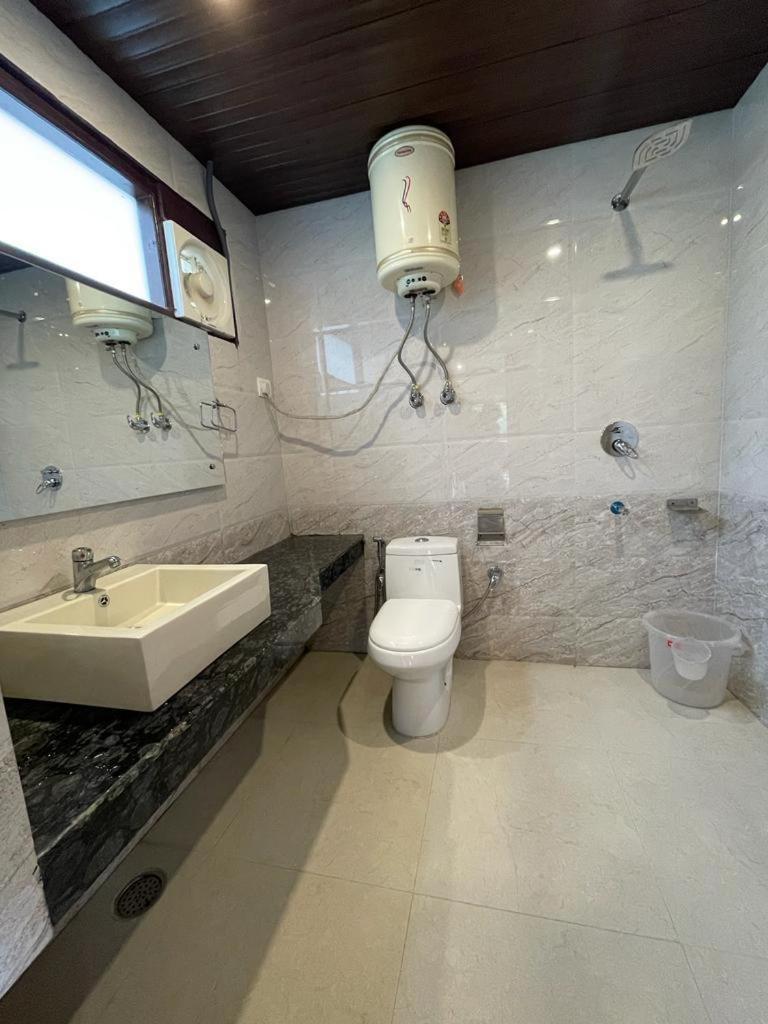 Royal Hills Hotel 3*