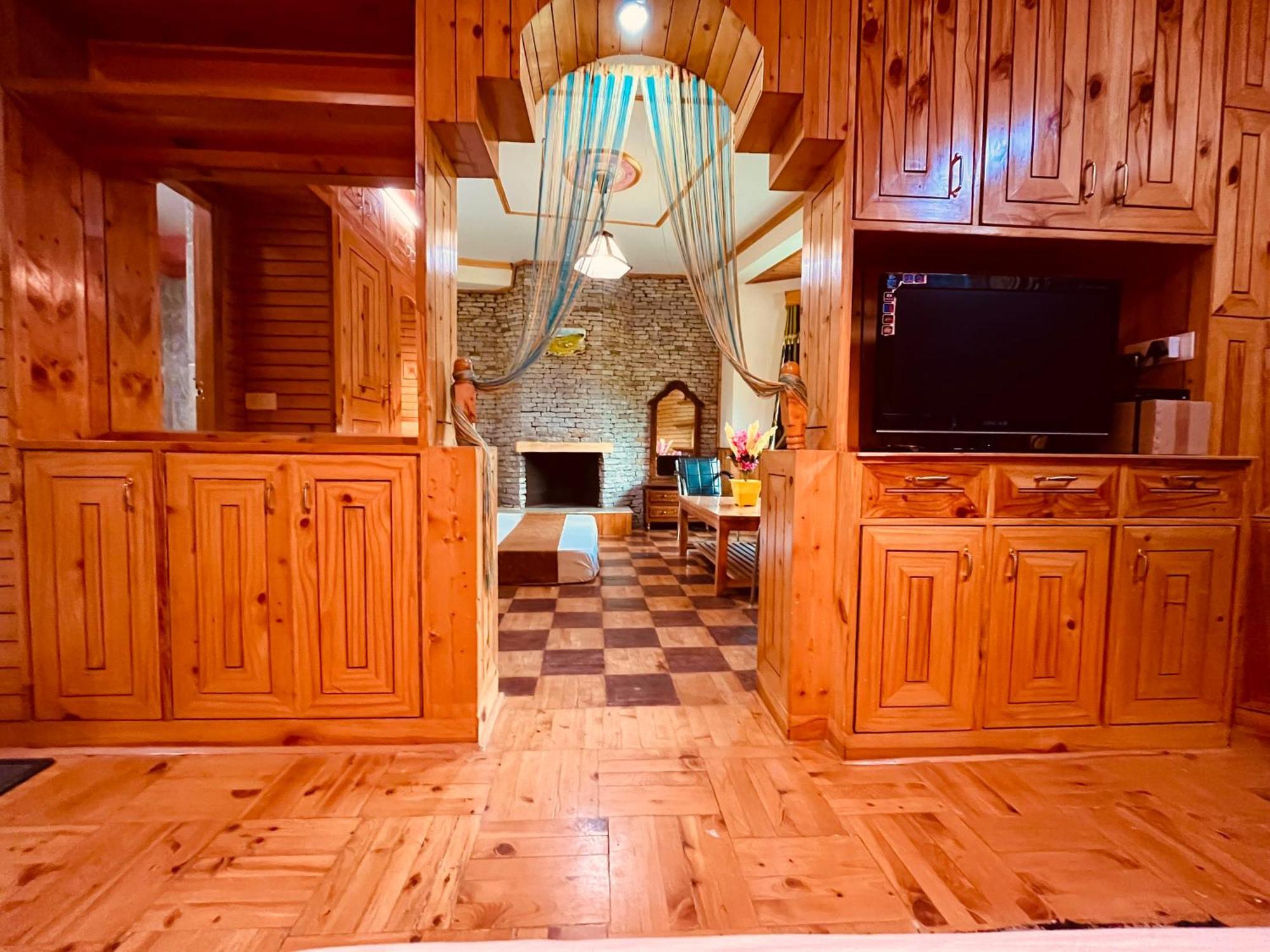 Hotel 3 Bedroom Luxury With Scenic Mountain View