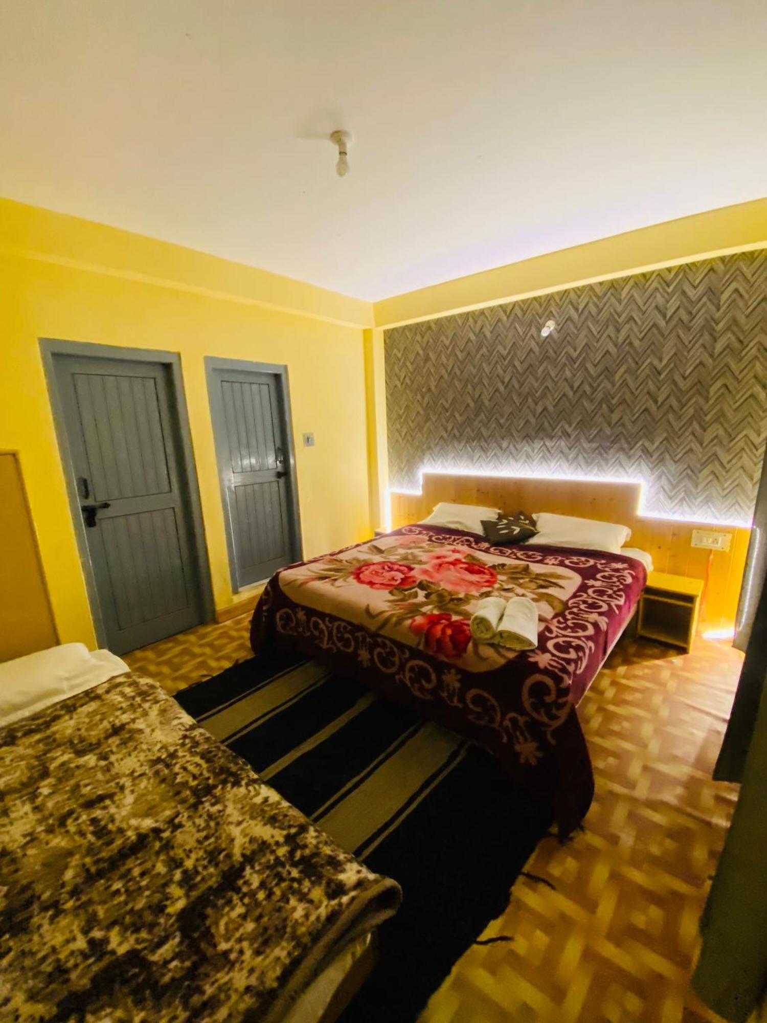 Madana Hostel Manali (Himachal Pradesh)