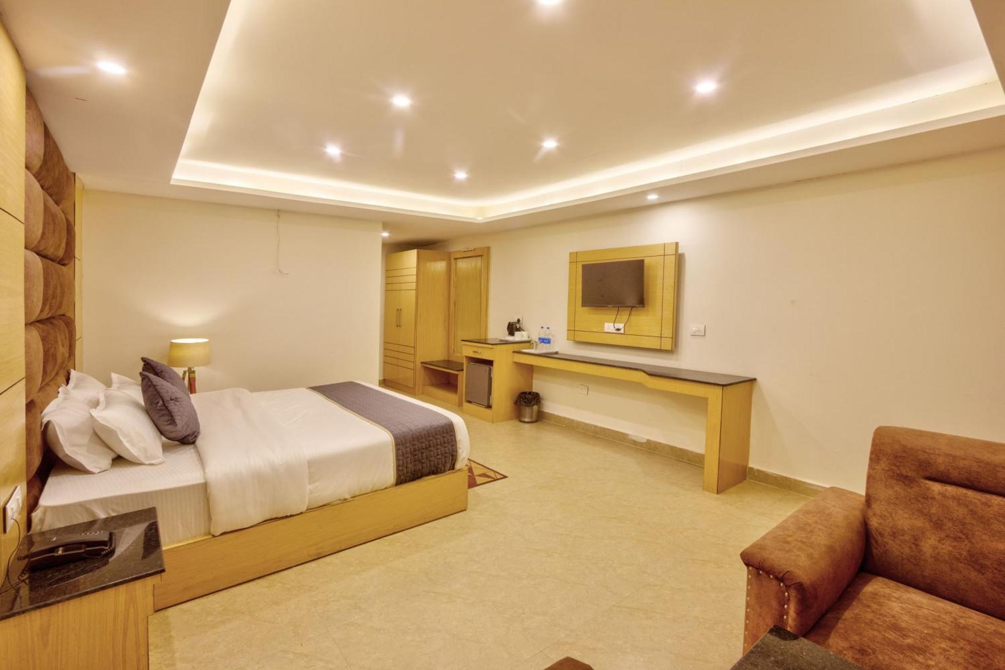 Resort Shivalaya Retreat - A River Side Resort Manali (Himachal Pradesh)