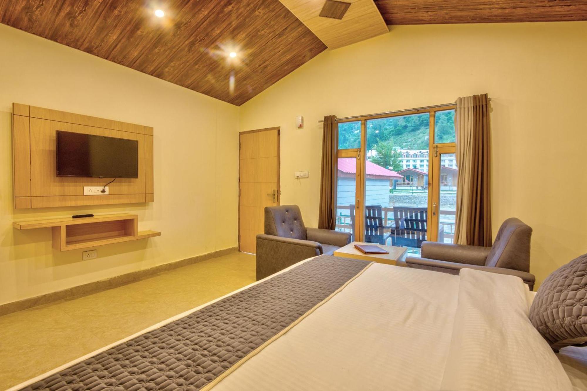 Resort Shivalaya Retreat - A River Side Resort 3* Manali (Himachal Pradesh)