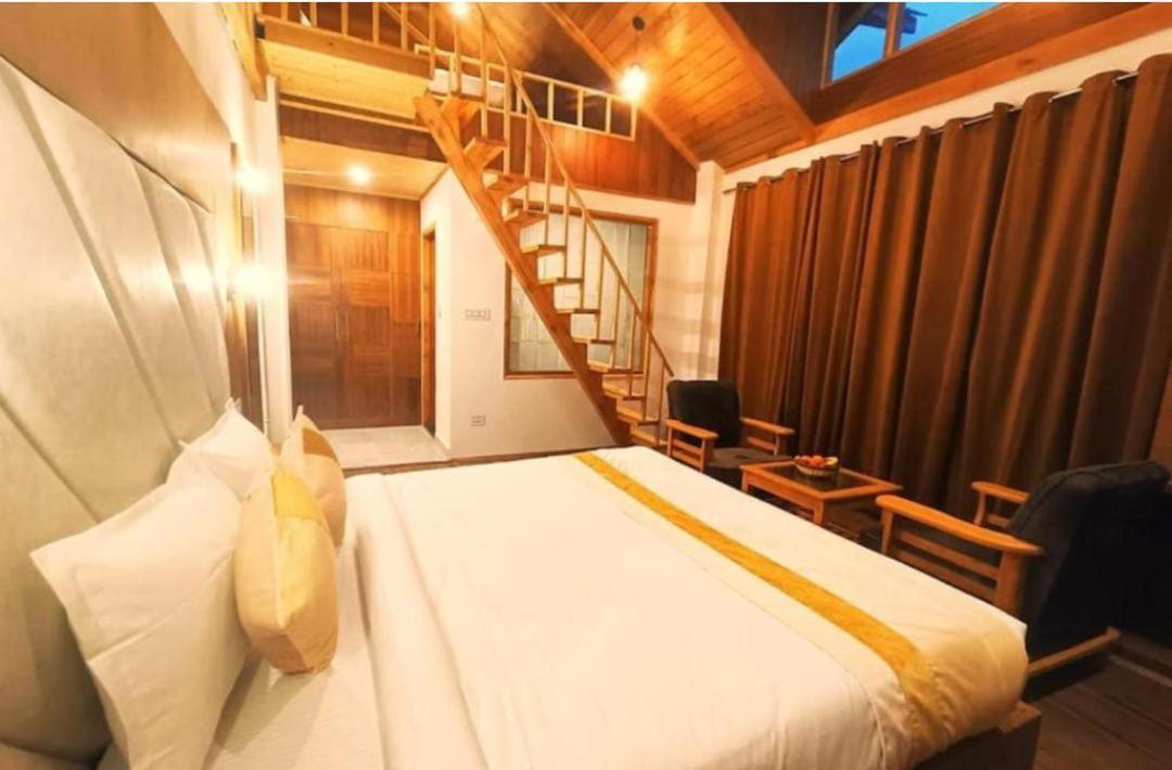 Hotel Resort Shivalaya Retreat - A River Side Resort