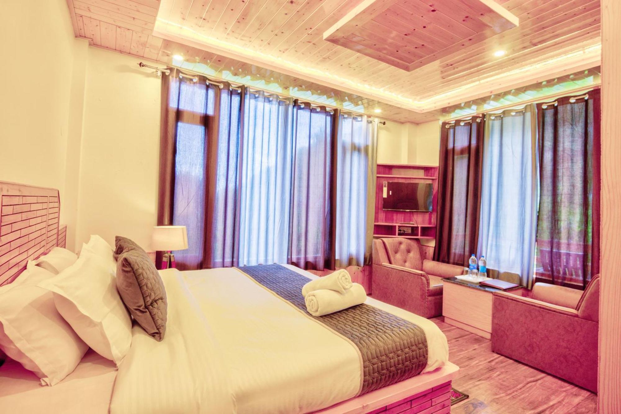 Hotel Resort Shivalaya Retreat - A River Side Resort Manali (Himachal Pradesh)