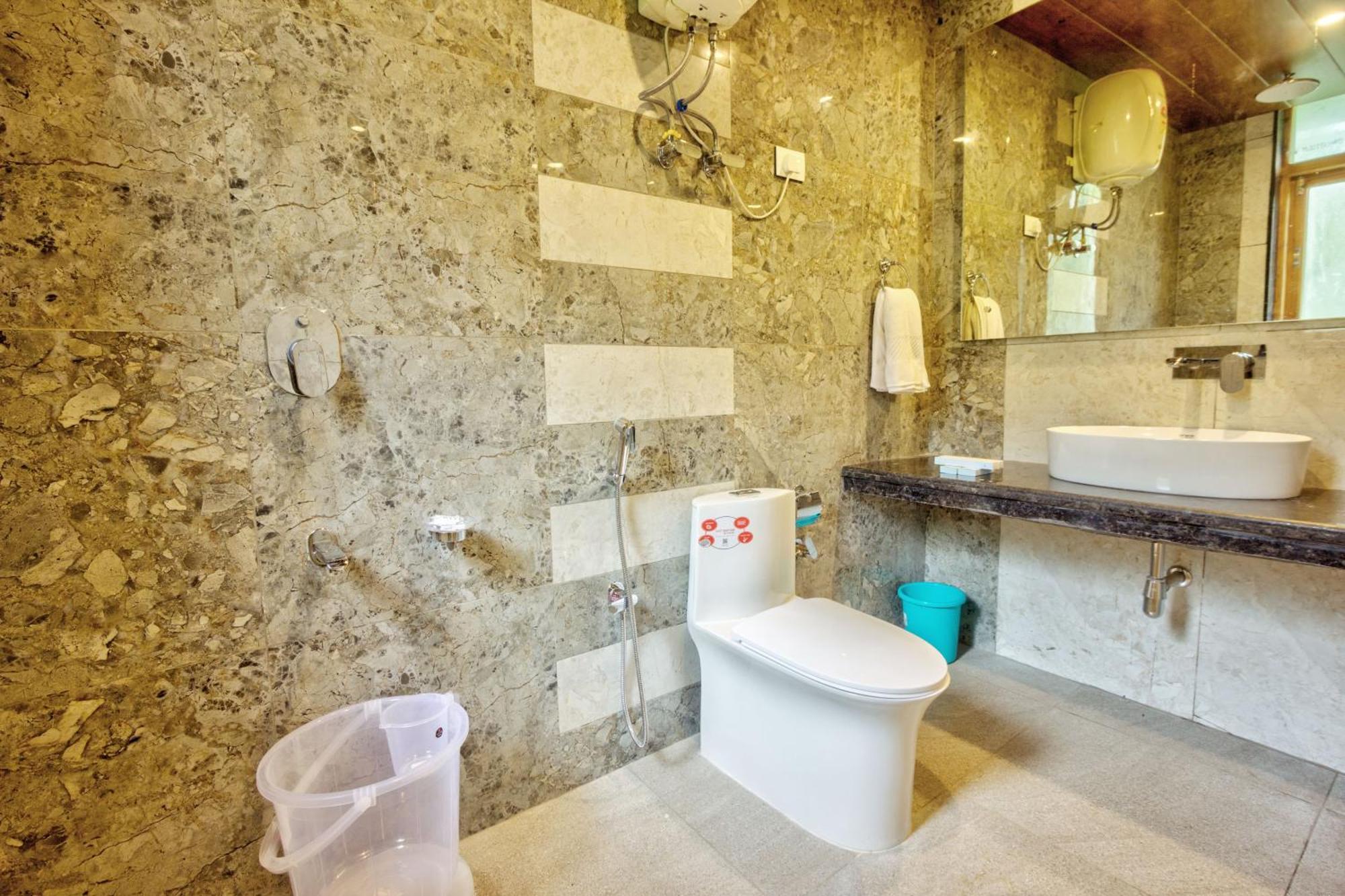 Resort Shivalaya Retreat - A River Side Resort Hotel Manali (Himachal Pradesh)