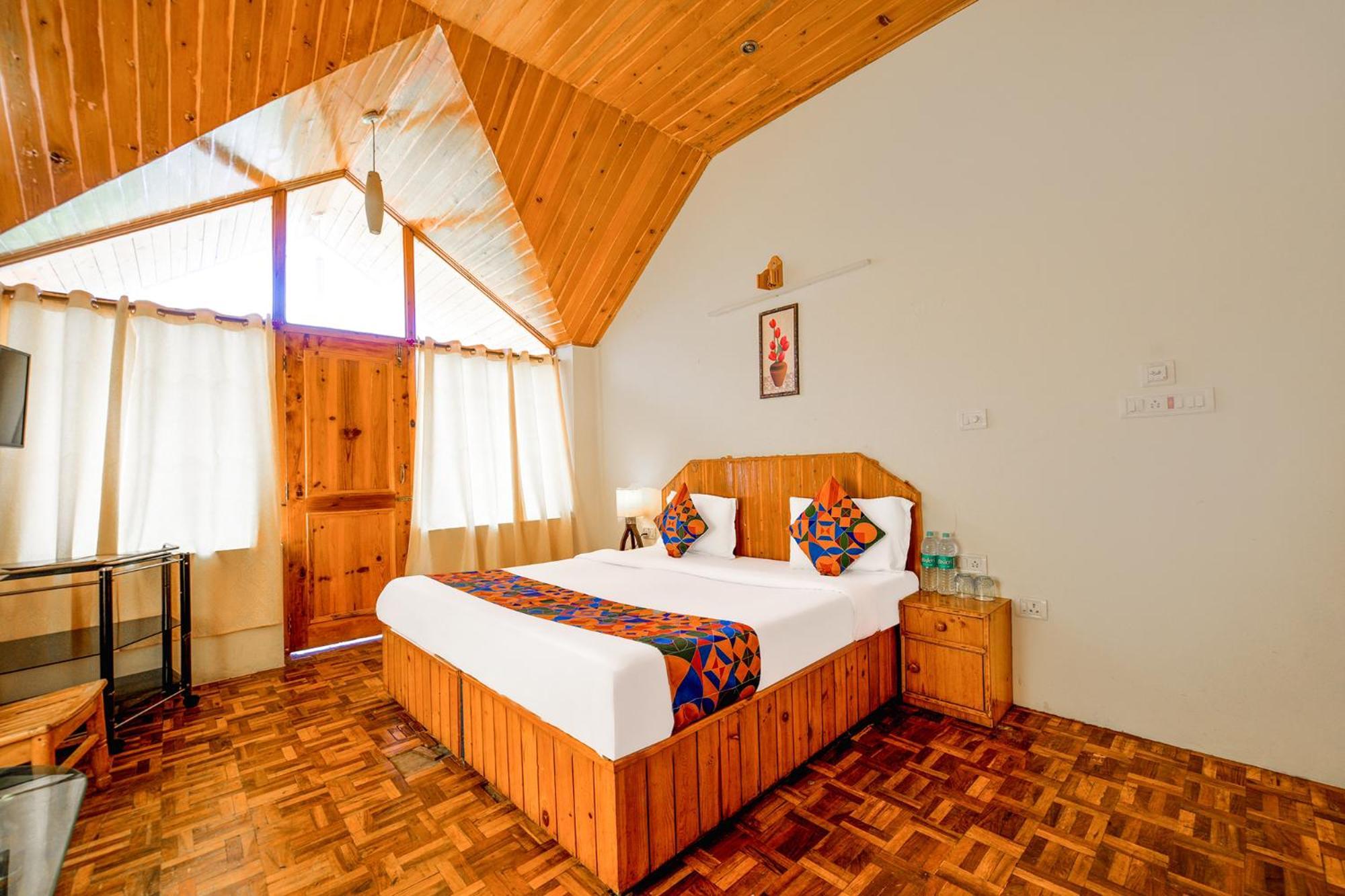 Fabhotel Cloud 9 Homestay Manali (Himachal Pradesh)