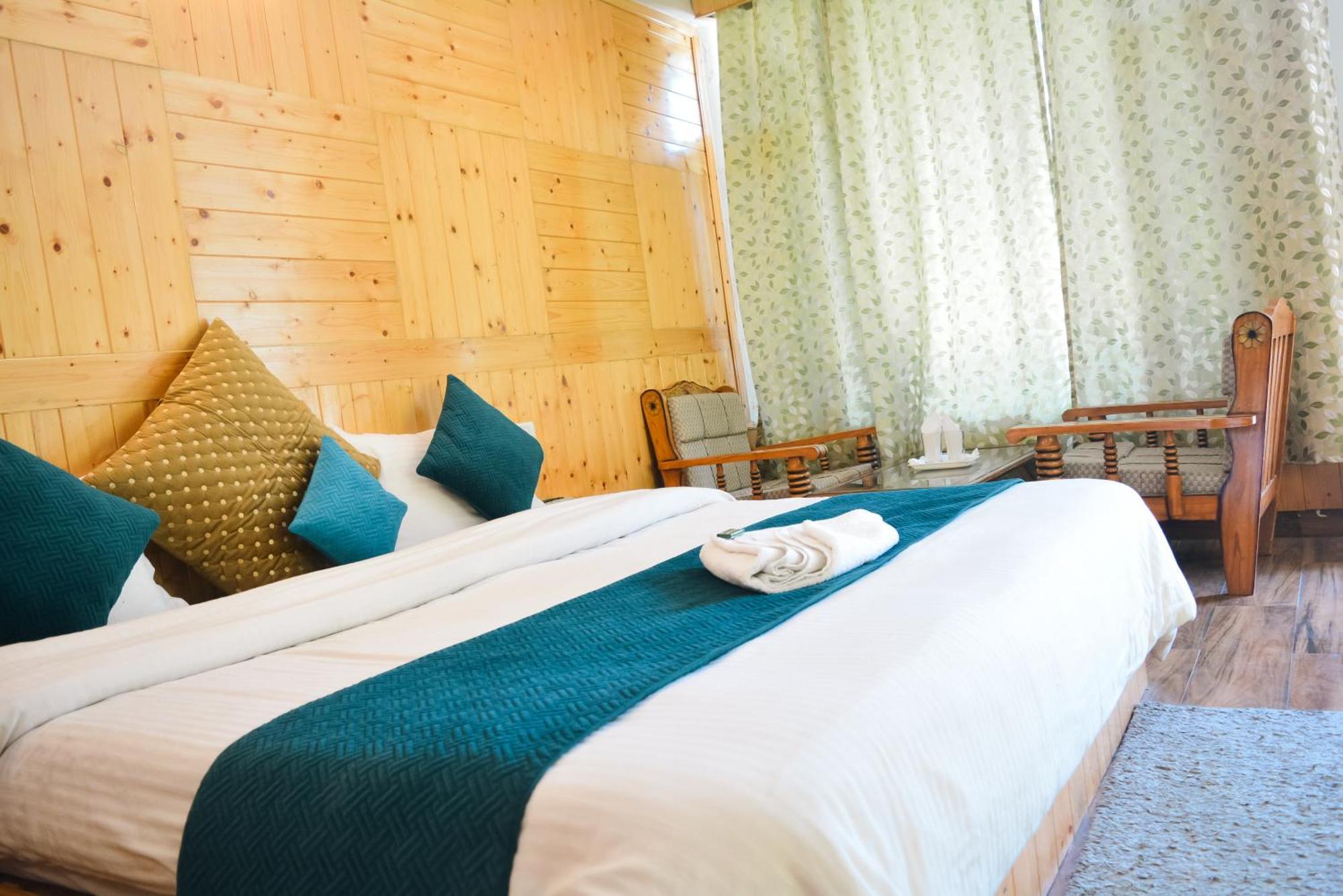 Neelgiri - Diaries Hotel Manali (Himachal Pradesh)