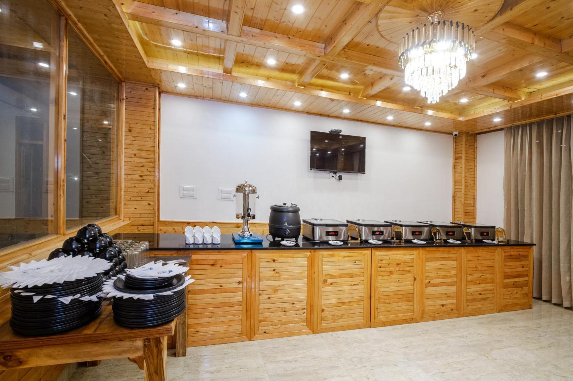 Hotel Tripli Namaste Manali (Himachal Pradesh)