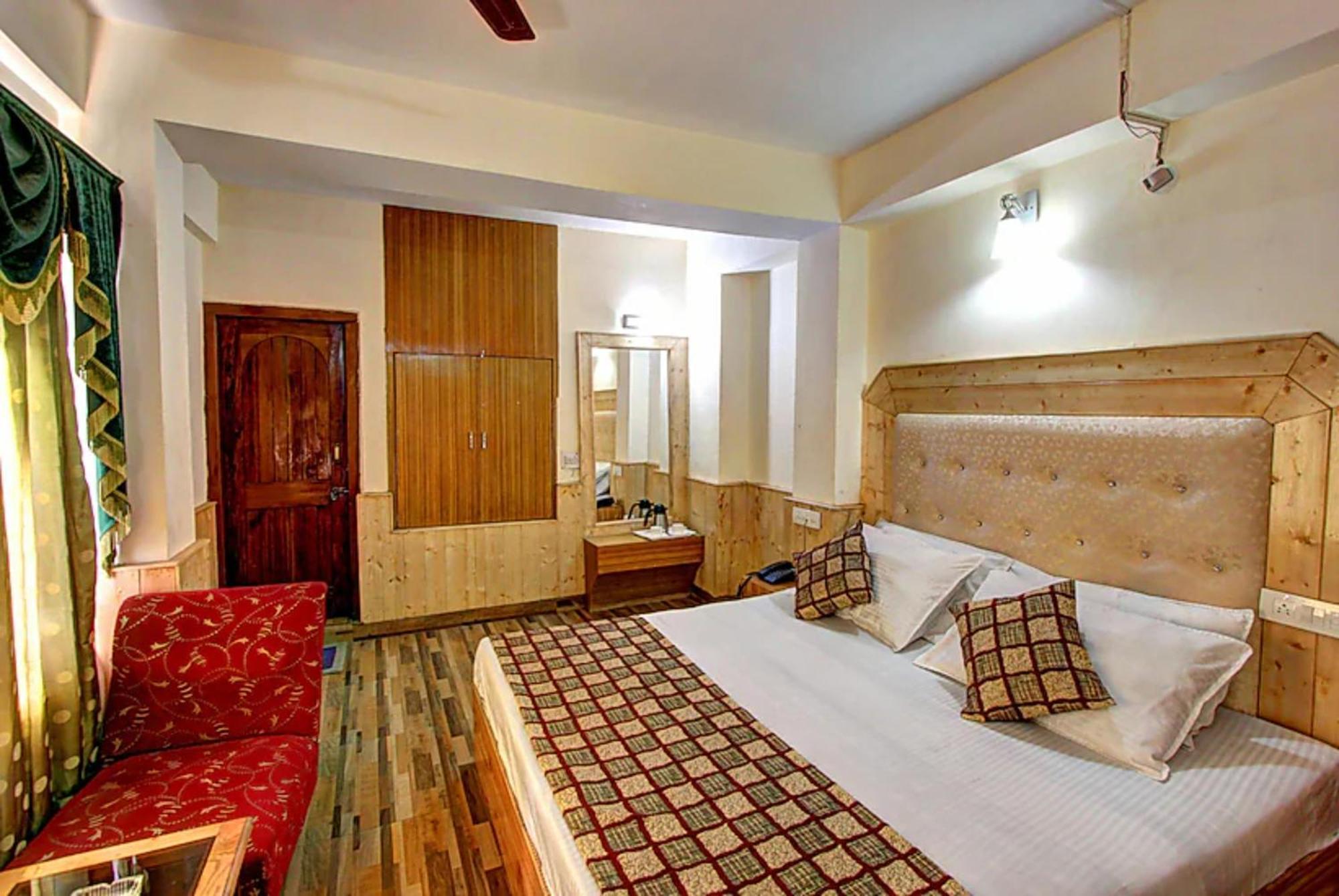 Hotel Highway - Luxury - Excellent Service - Parking Facilities Manali (Himachal Pradesh)