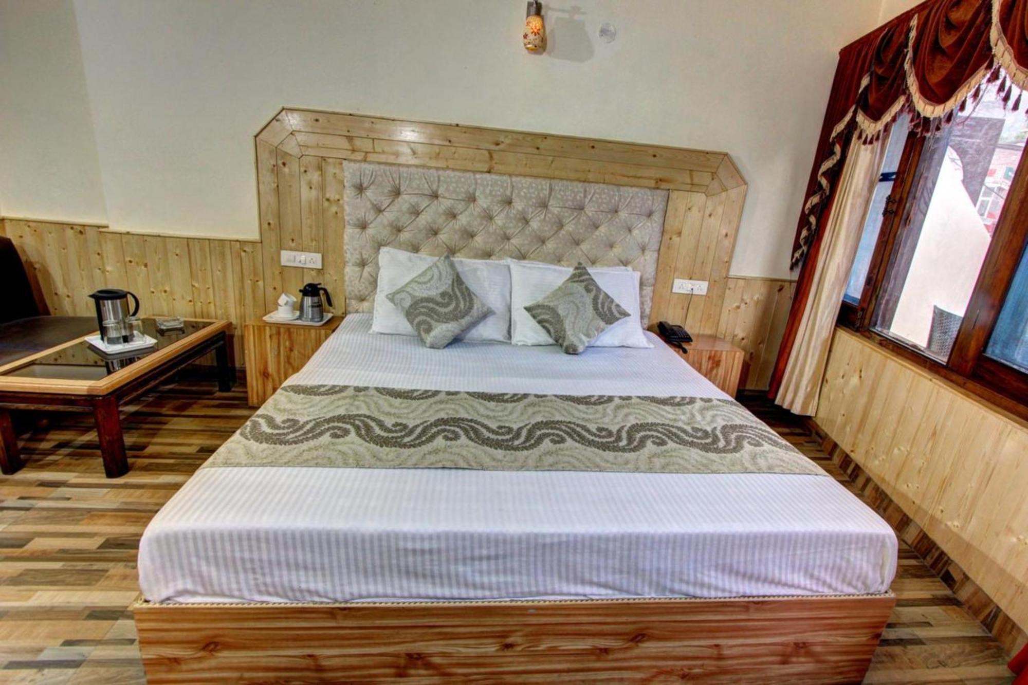 Hotel Highway - Luxury - Excellent Service - Parking Facilities Manali (Himachal Pradesh)