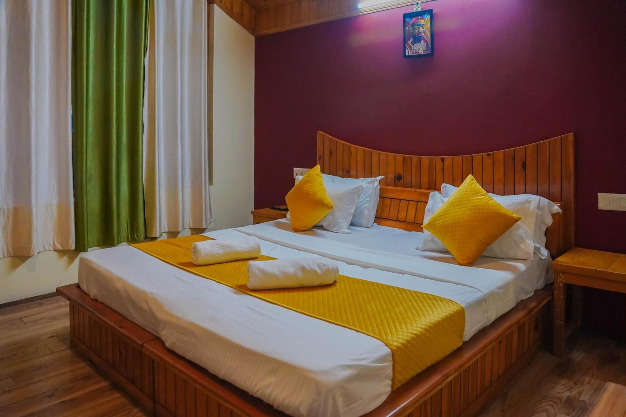 Hotel Mountain Face Manali (Himachal Pradesh)
