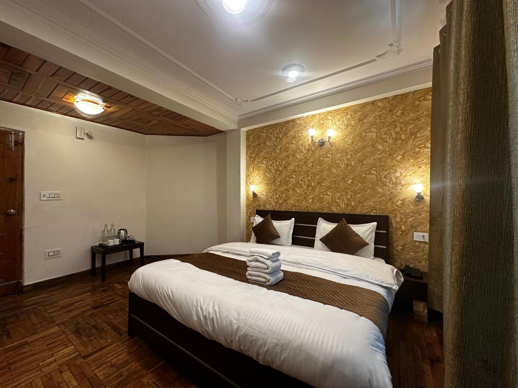 Hotel Tara Manali (Himachal Pradesh)