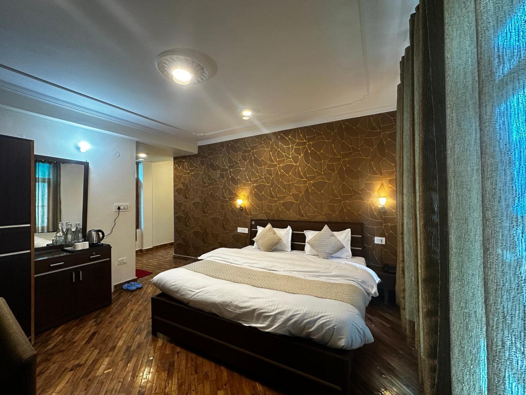 Hotel Tara Manali (Himachal Pradesh)