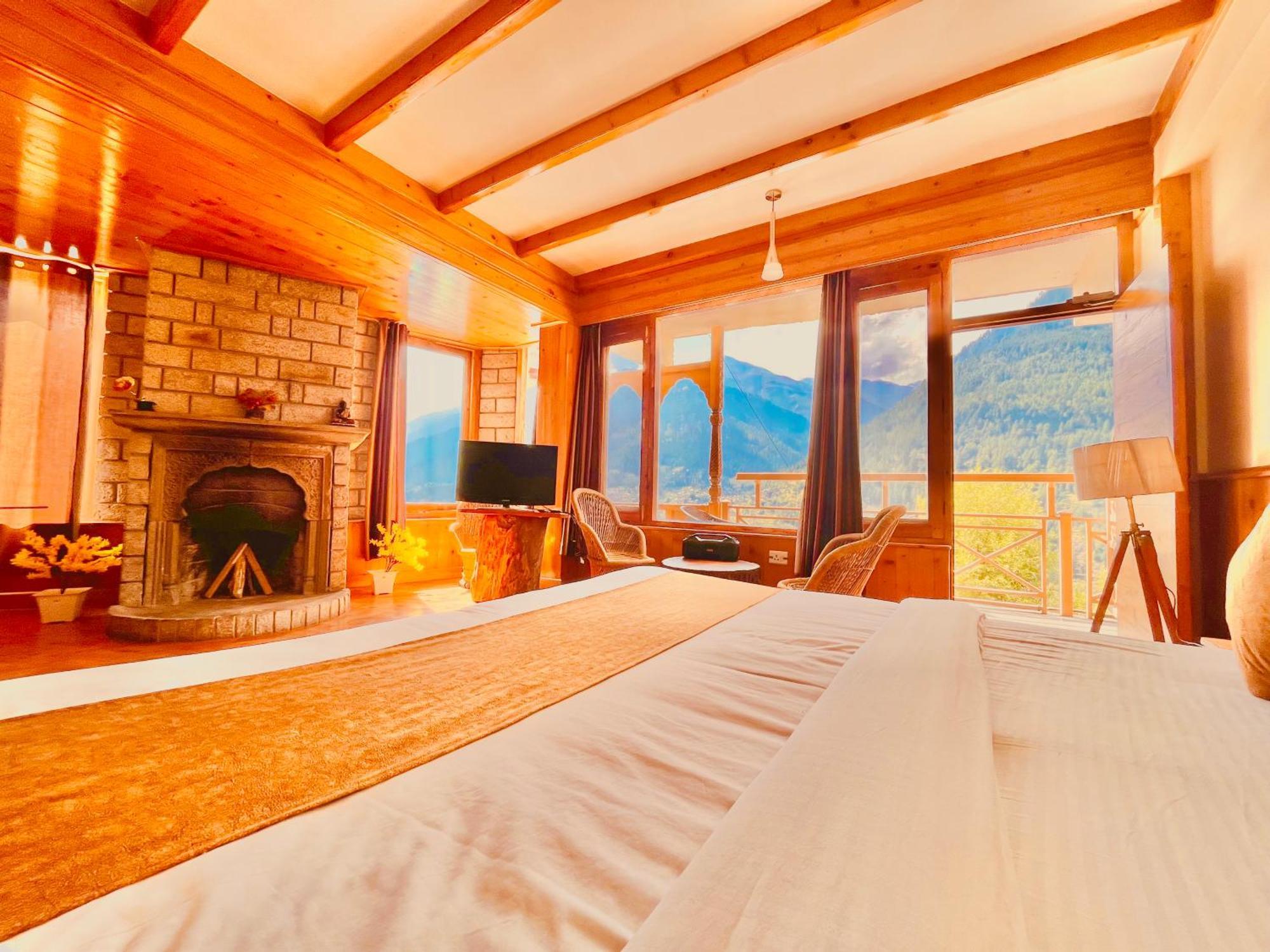 Valley View, Manali (Himachal Pradesh)