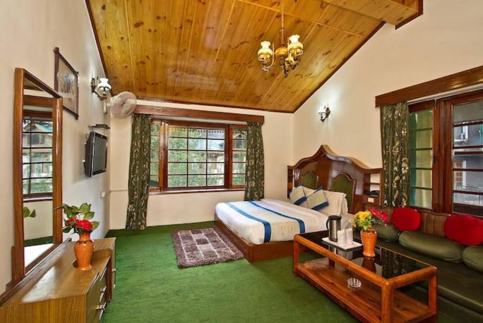 Mahin Hotel 3*