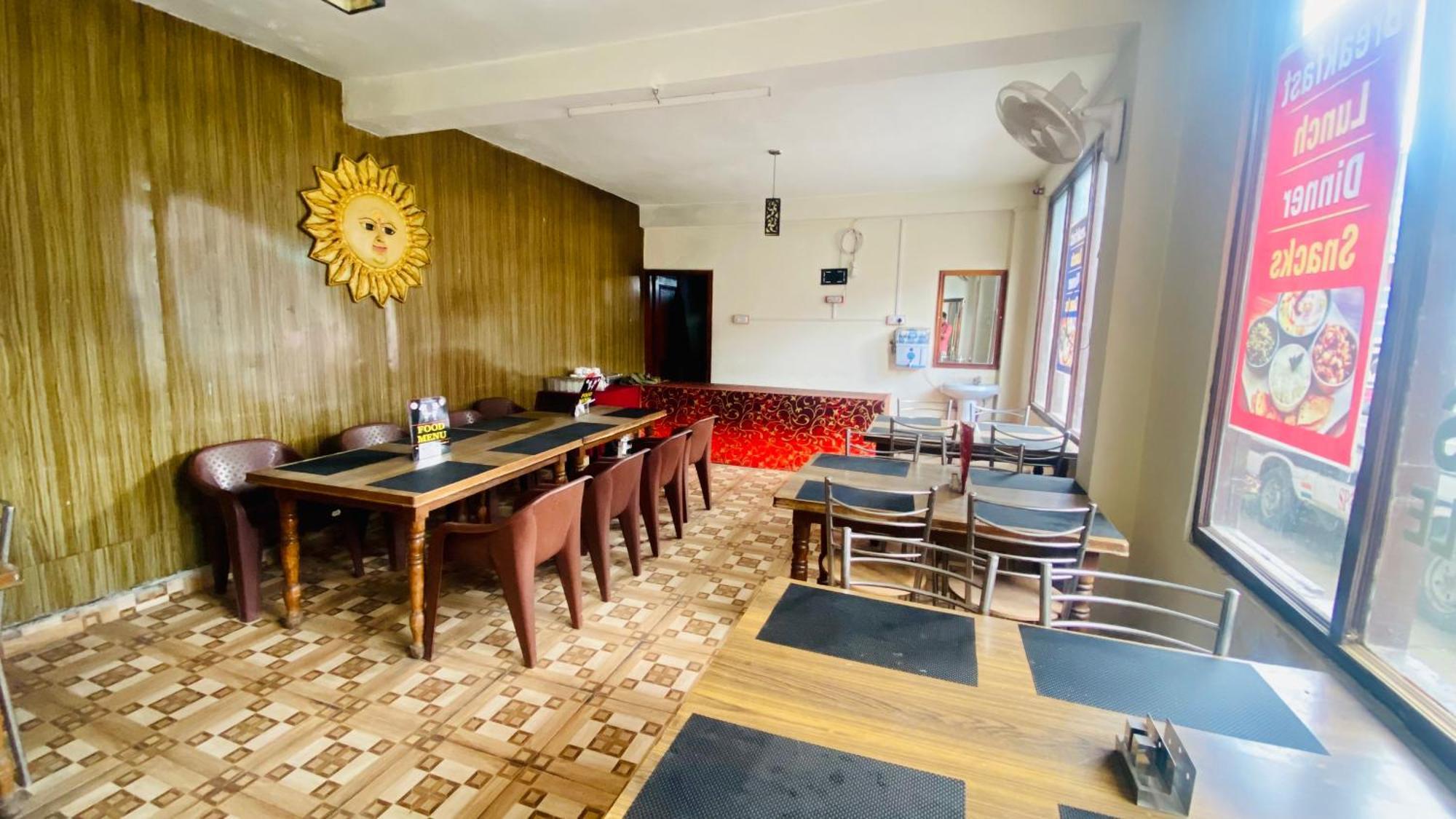Great Hamta Hills - A Family On Main Highway 4*