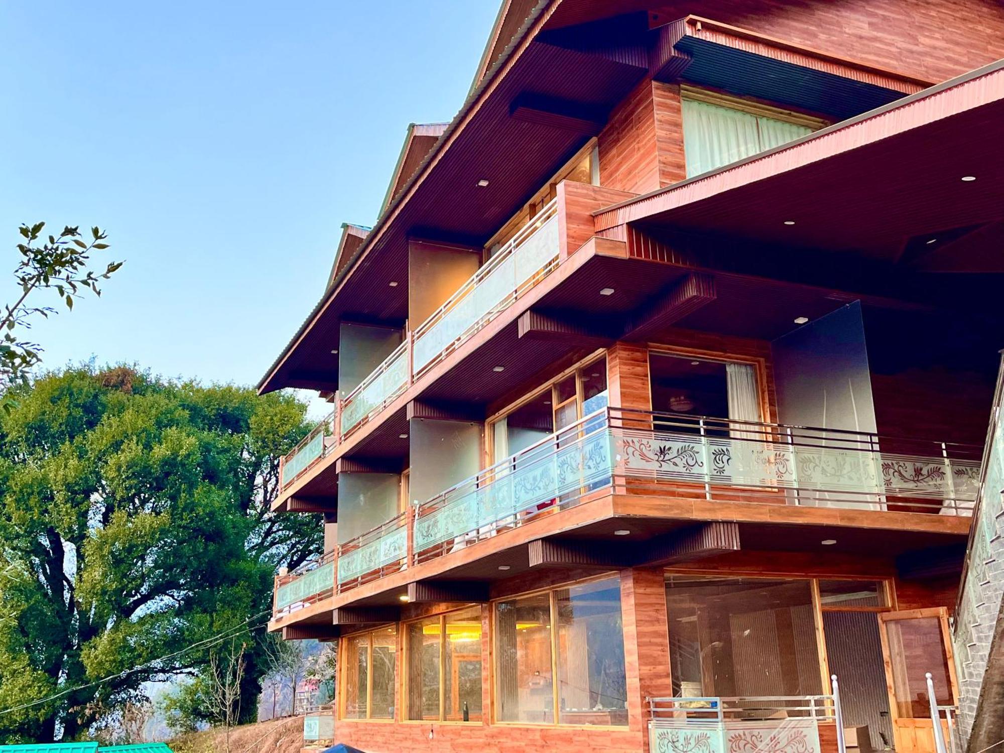 Naina Deventure Resort, - Premium With Centrally Heated & Scenic View Resort *