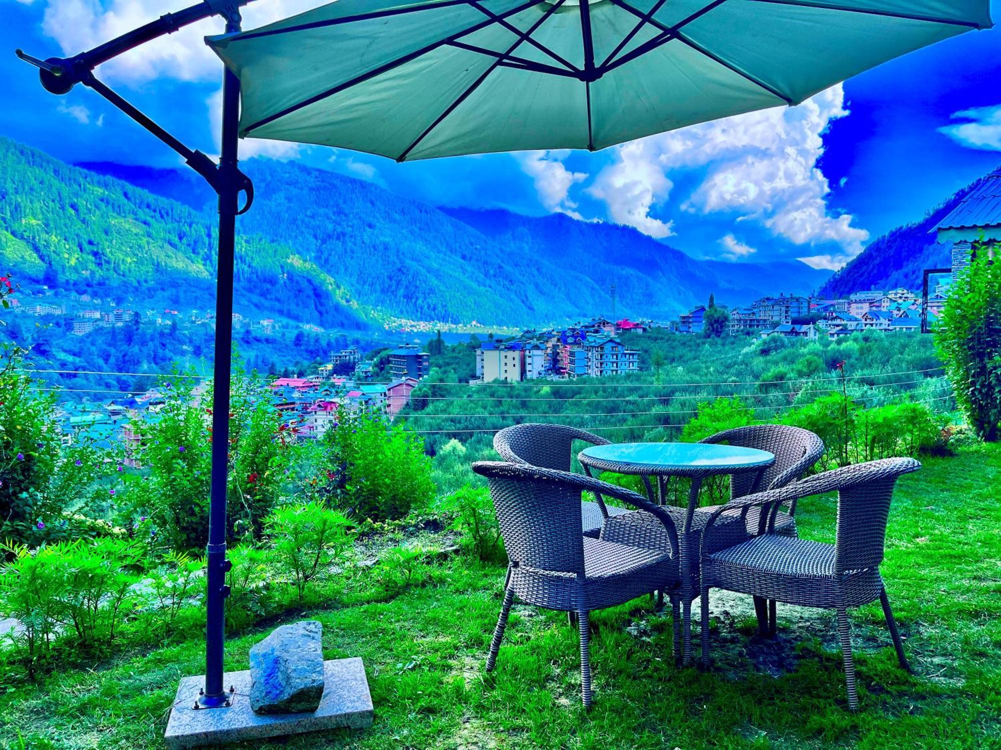 Himalayan Nomad Cottage, Hotel Manali (Himachal Pradesh)
