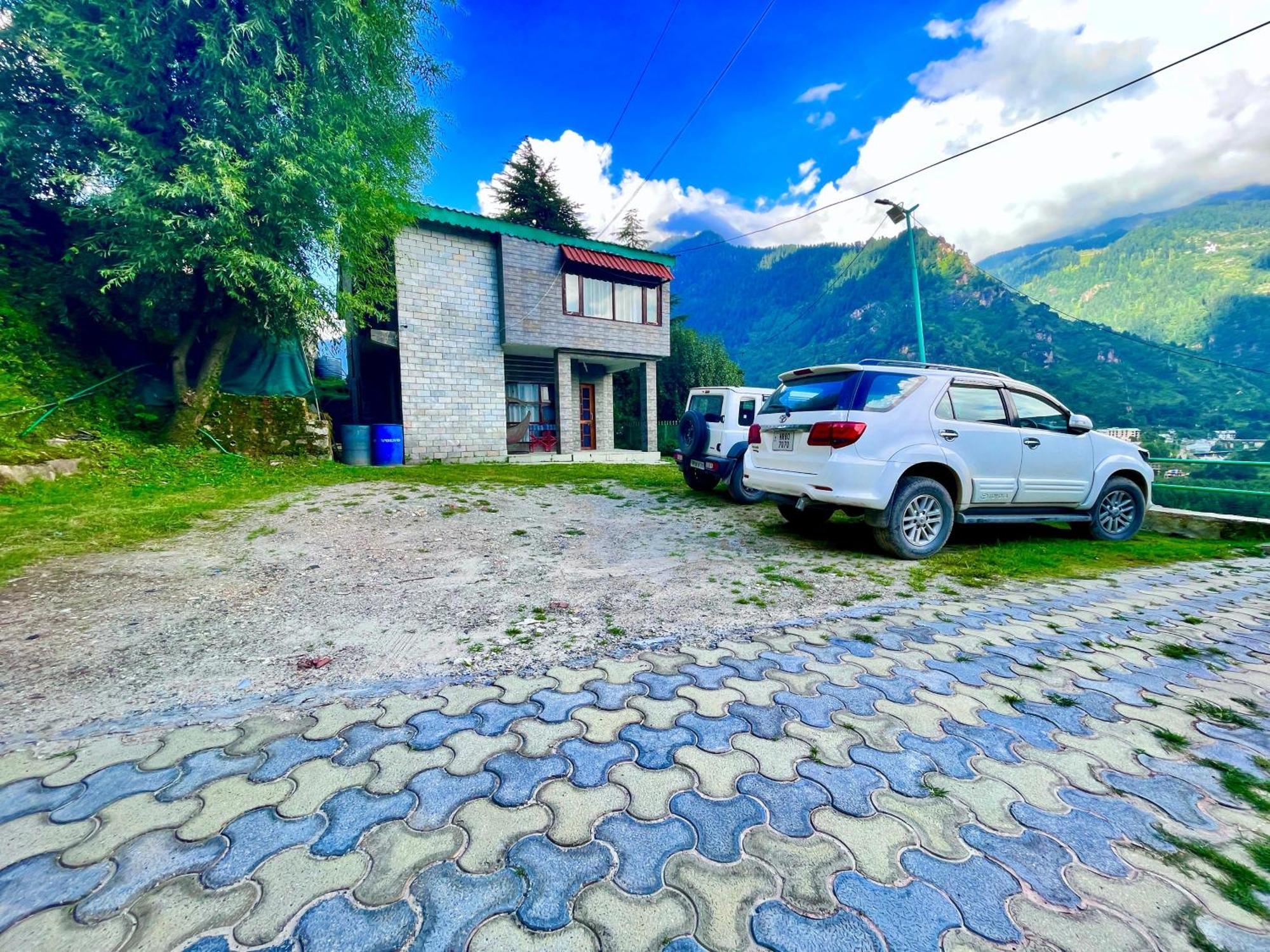 Hotel Himalayan Nomad Cottage, Manali (Himachal Pradesh)