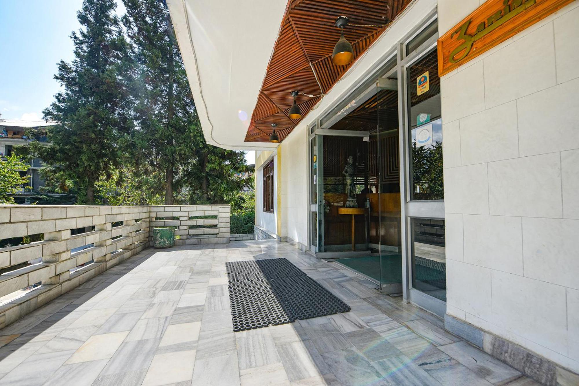 Fabhotel Zarim Inn 2*