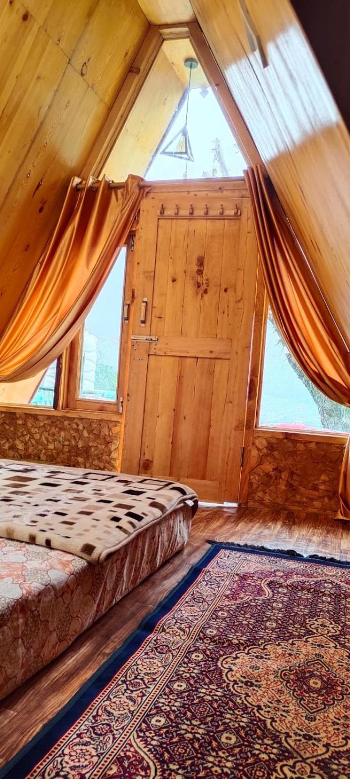 Muse Meadow Huts & Homestay 5* Manali (Himachal Pradesh)
