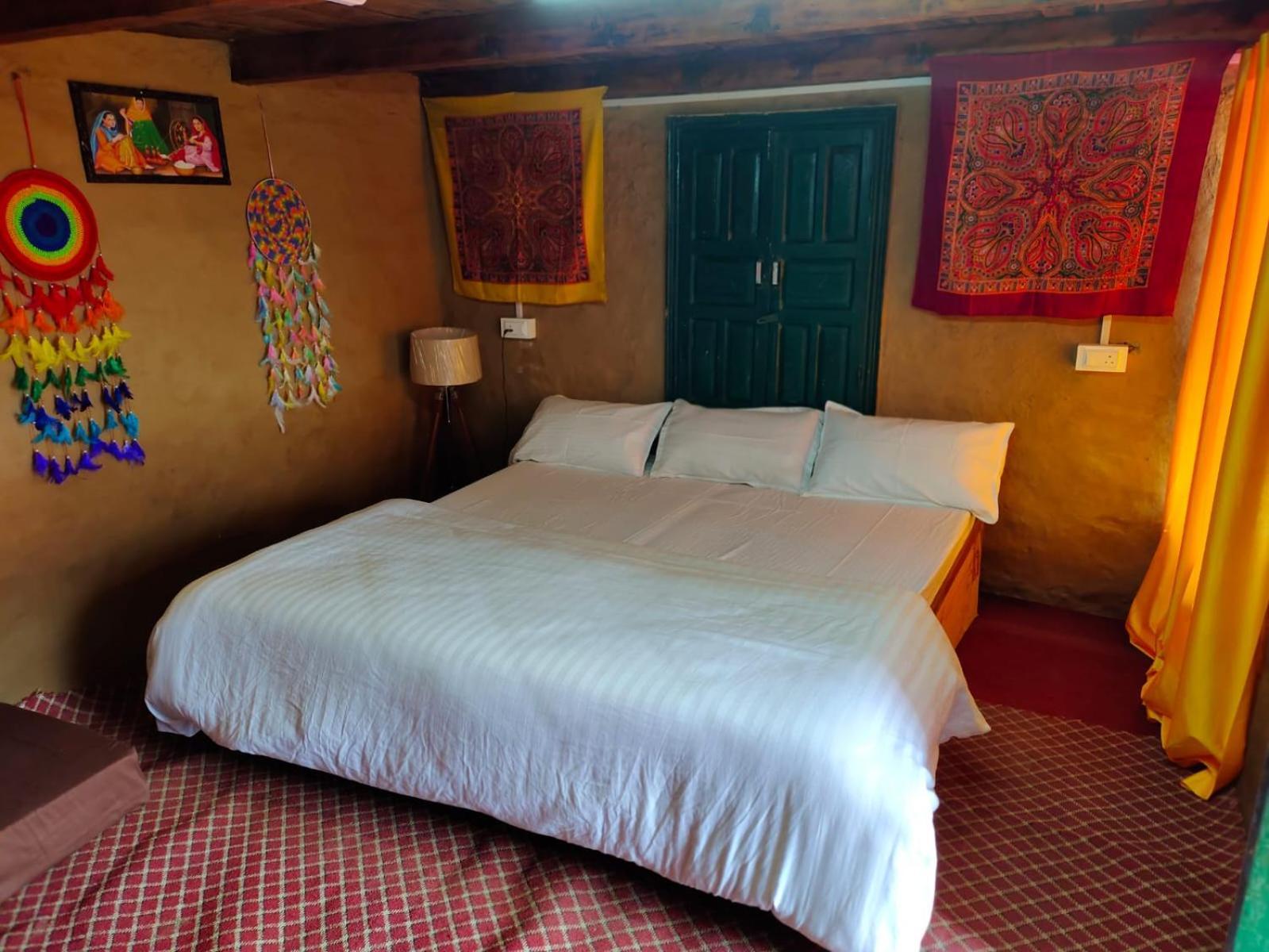 Muse Meadow Huts & Homestay Hotel