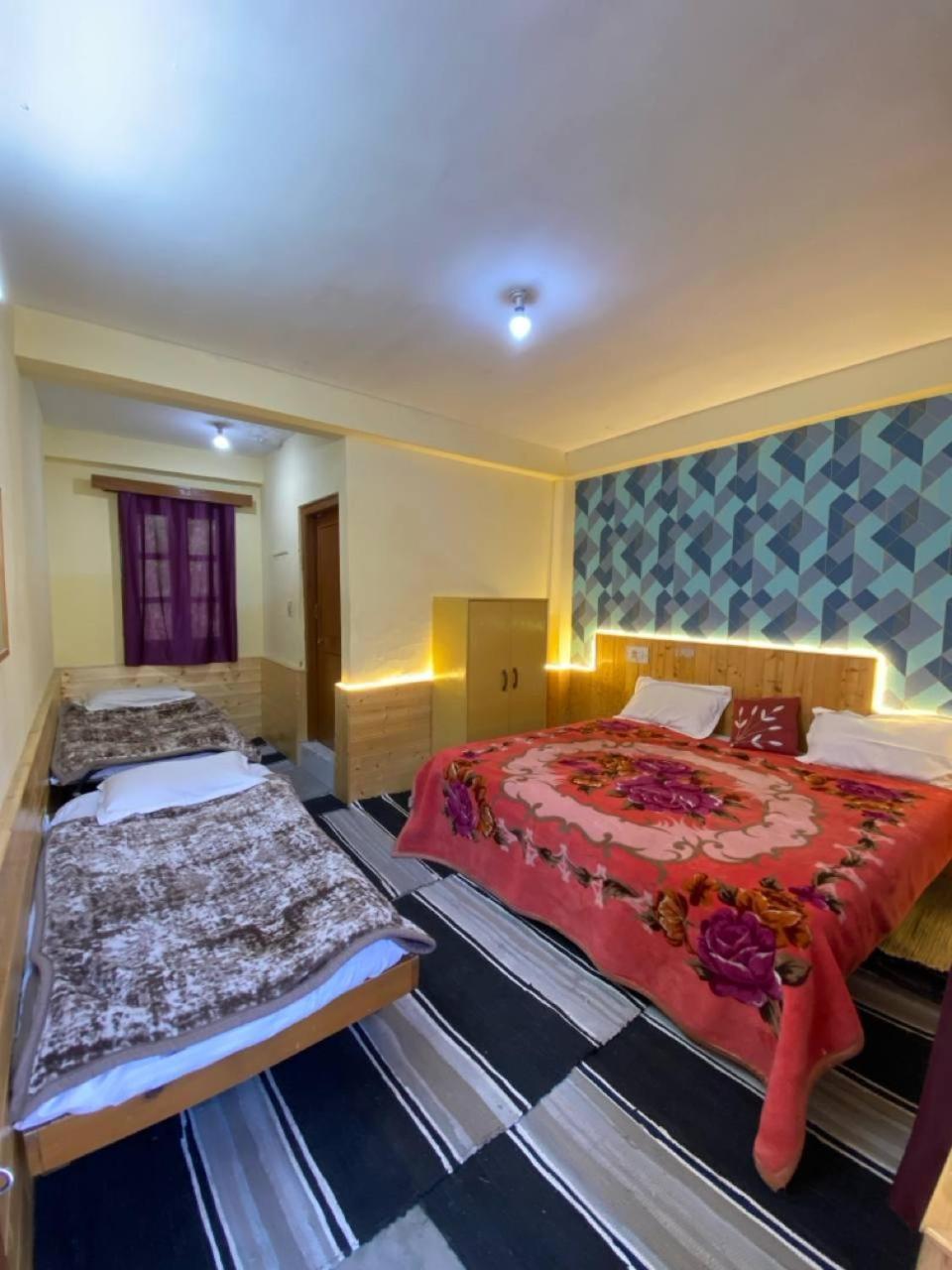 Madana Hostel *