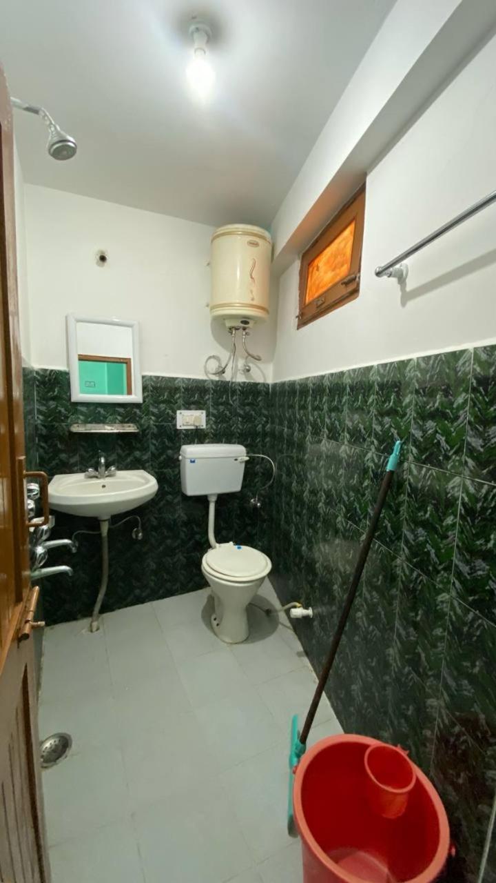 Madana Hostel Manali (Himachal Pradesh)