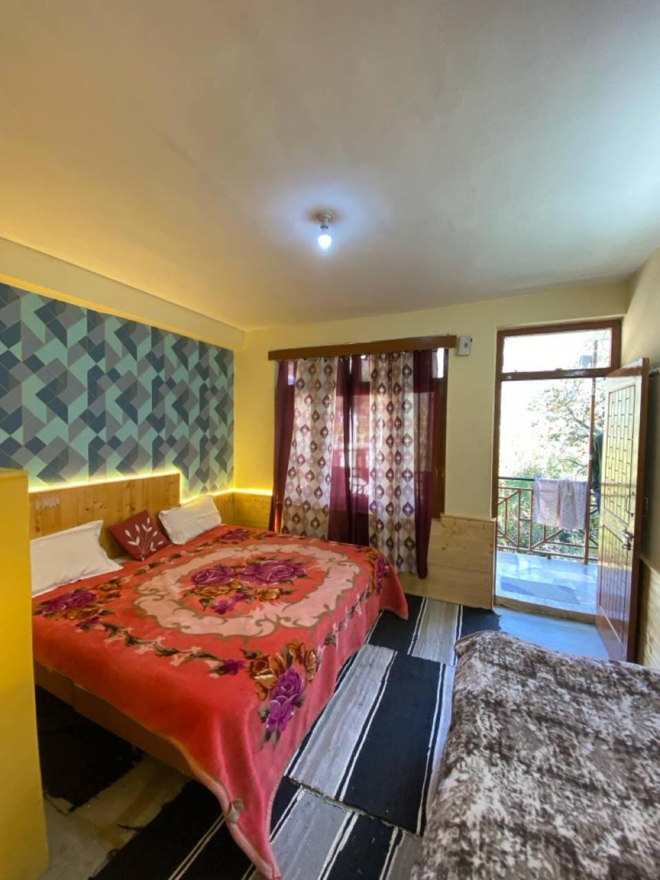 Hostel Madana Manali (Himachal Pradesh)