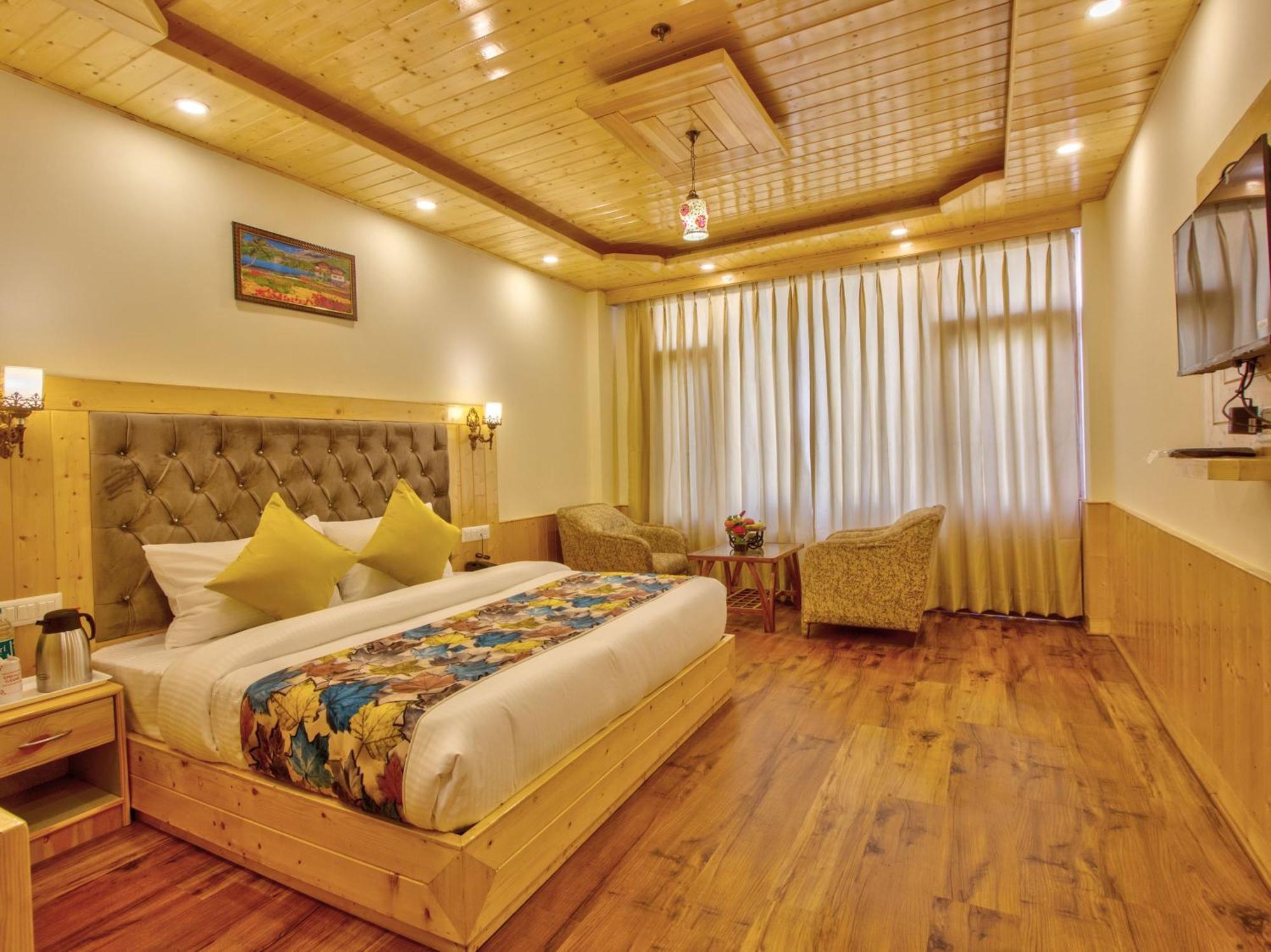 Hotel Swastik Grand Manali (Himachal Pradesh)