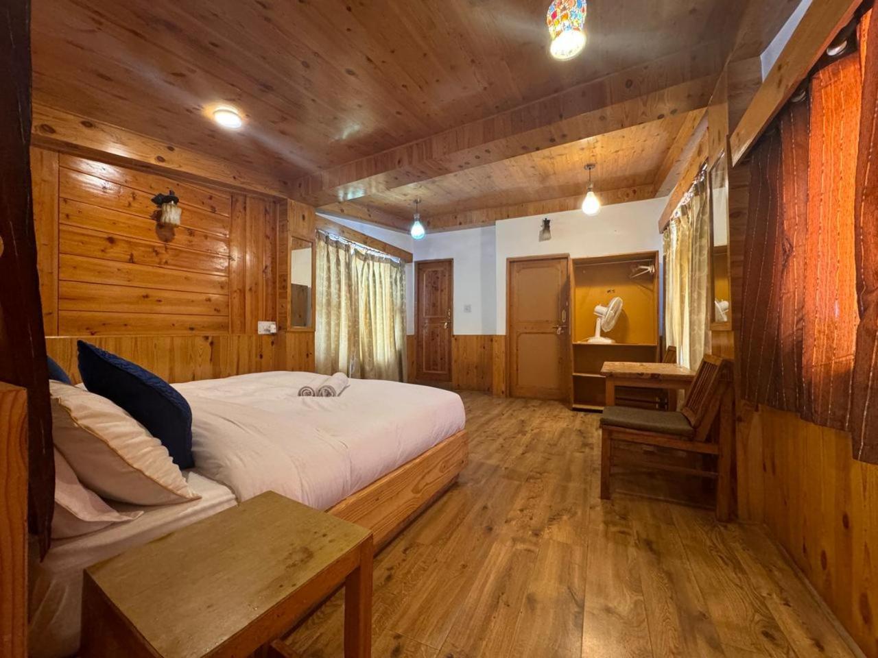 Tiger Bed & Breakfast Manali (Himachal Pradesh)