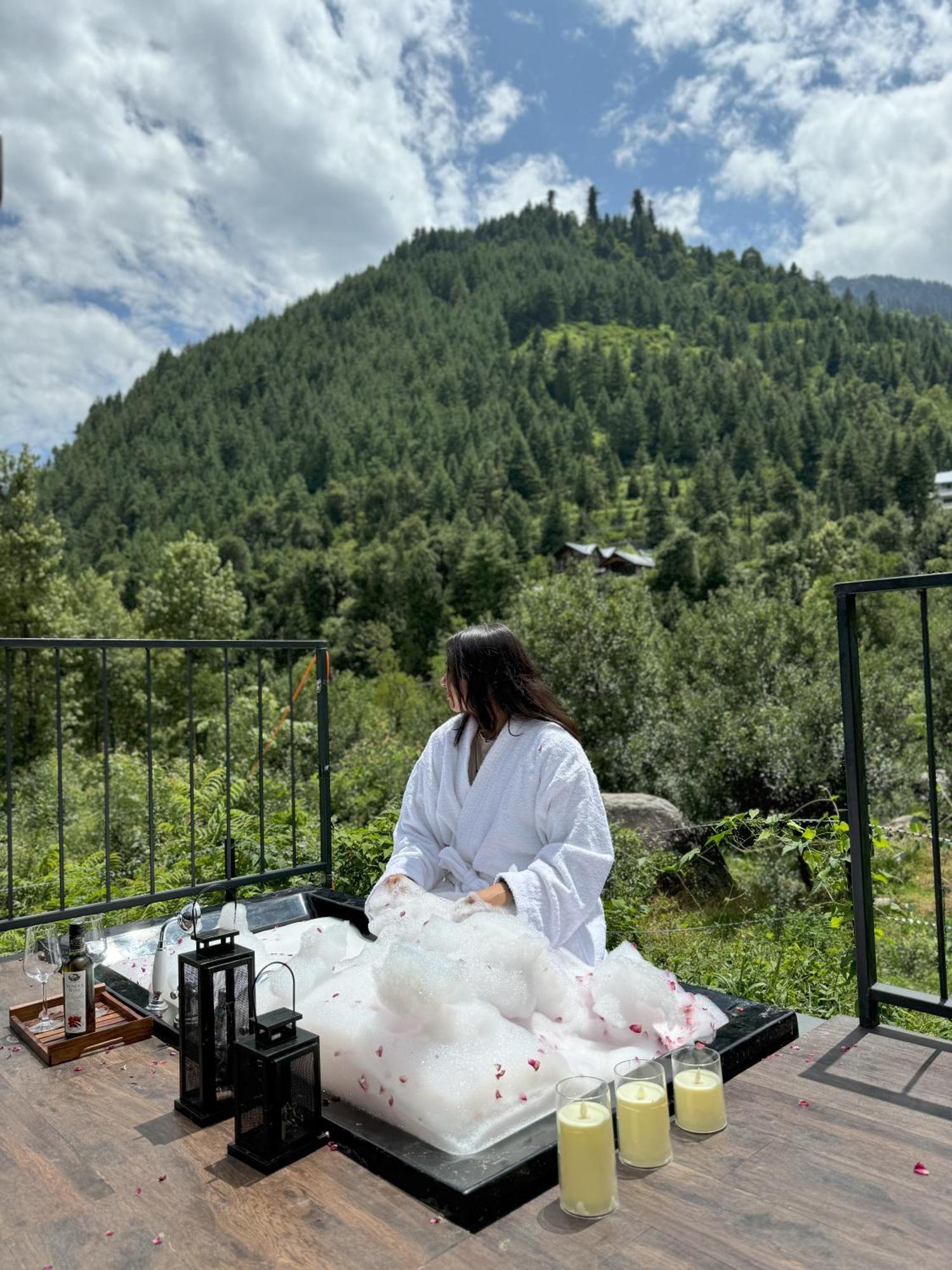 Resort Aayna *