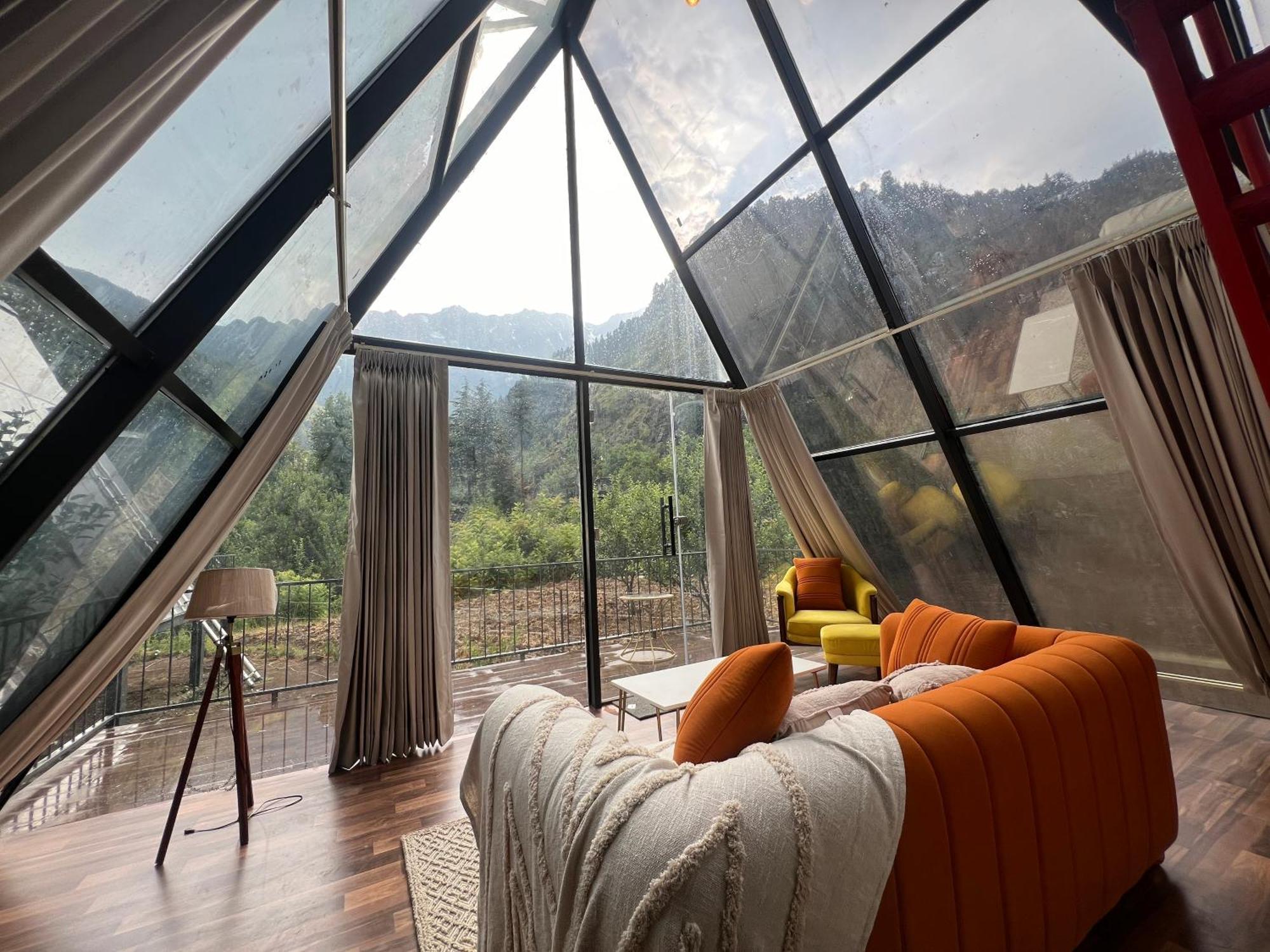 Aayna Resort Manali (Himachal Pradesh)