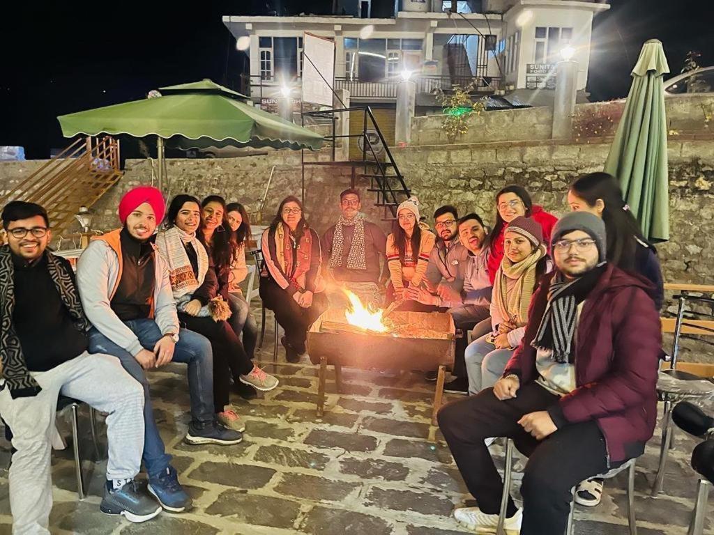 17 Miles Stone, By Shivaneel Hospitality Guest house *