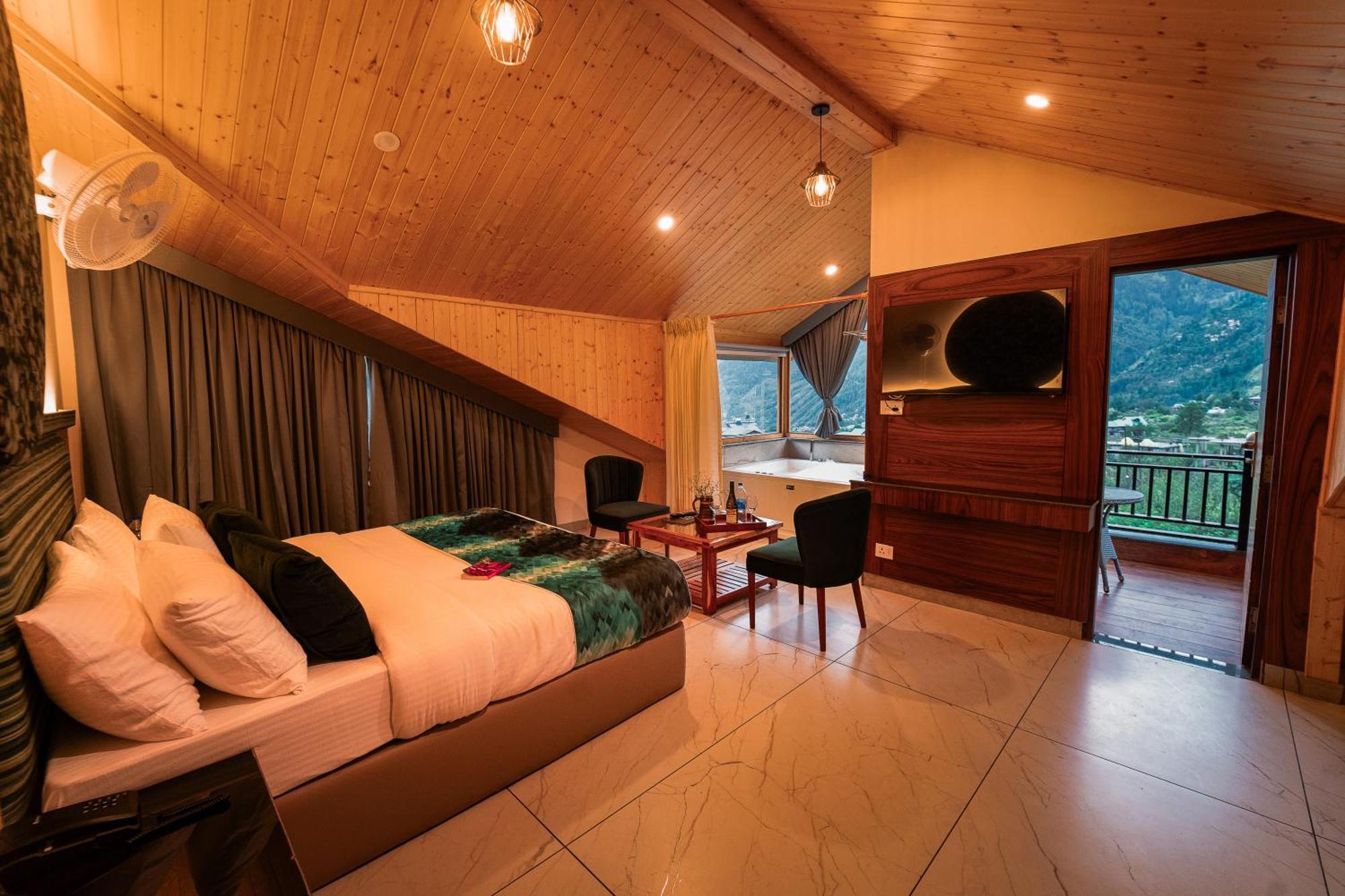 Nazaara - A Luxe Retreat 4*