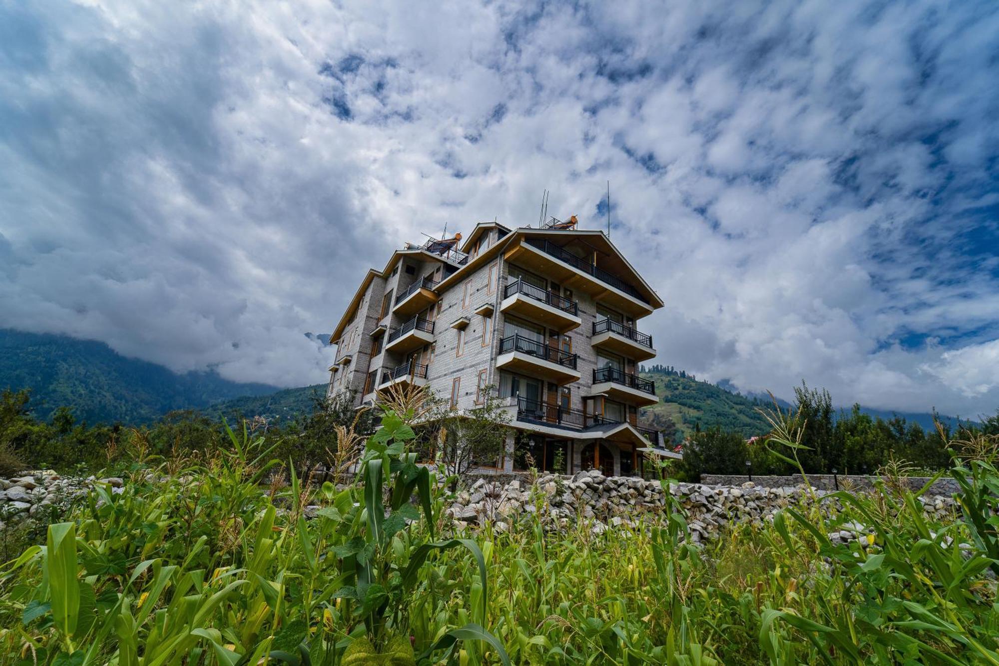 Nazaara - A Luxe Retreat 4*