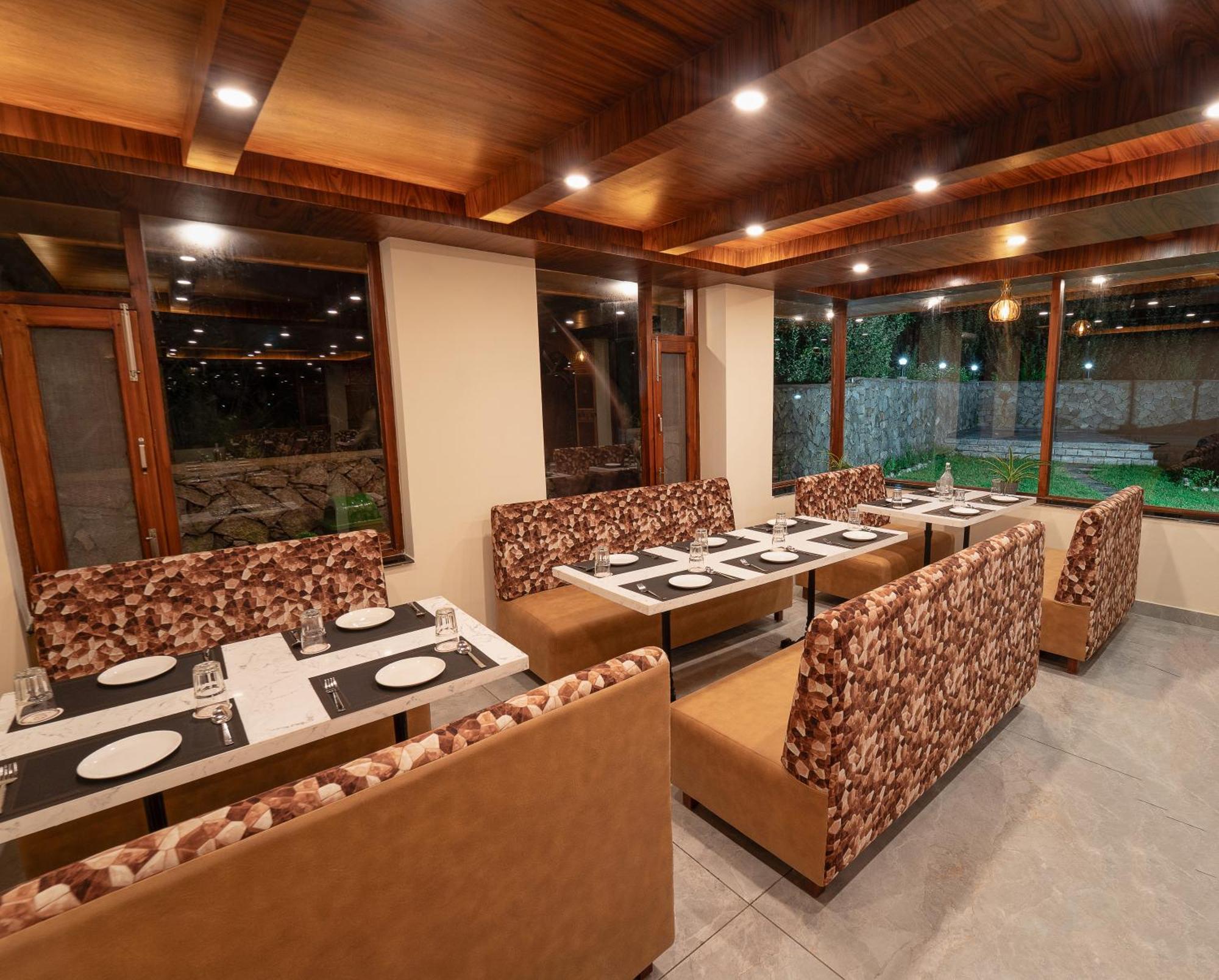 Hotel Nazaara - A Luxe Retreat