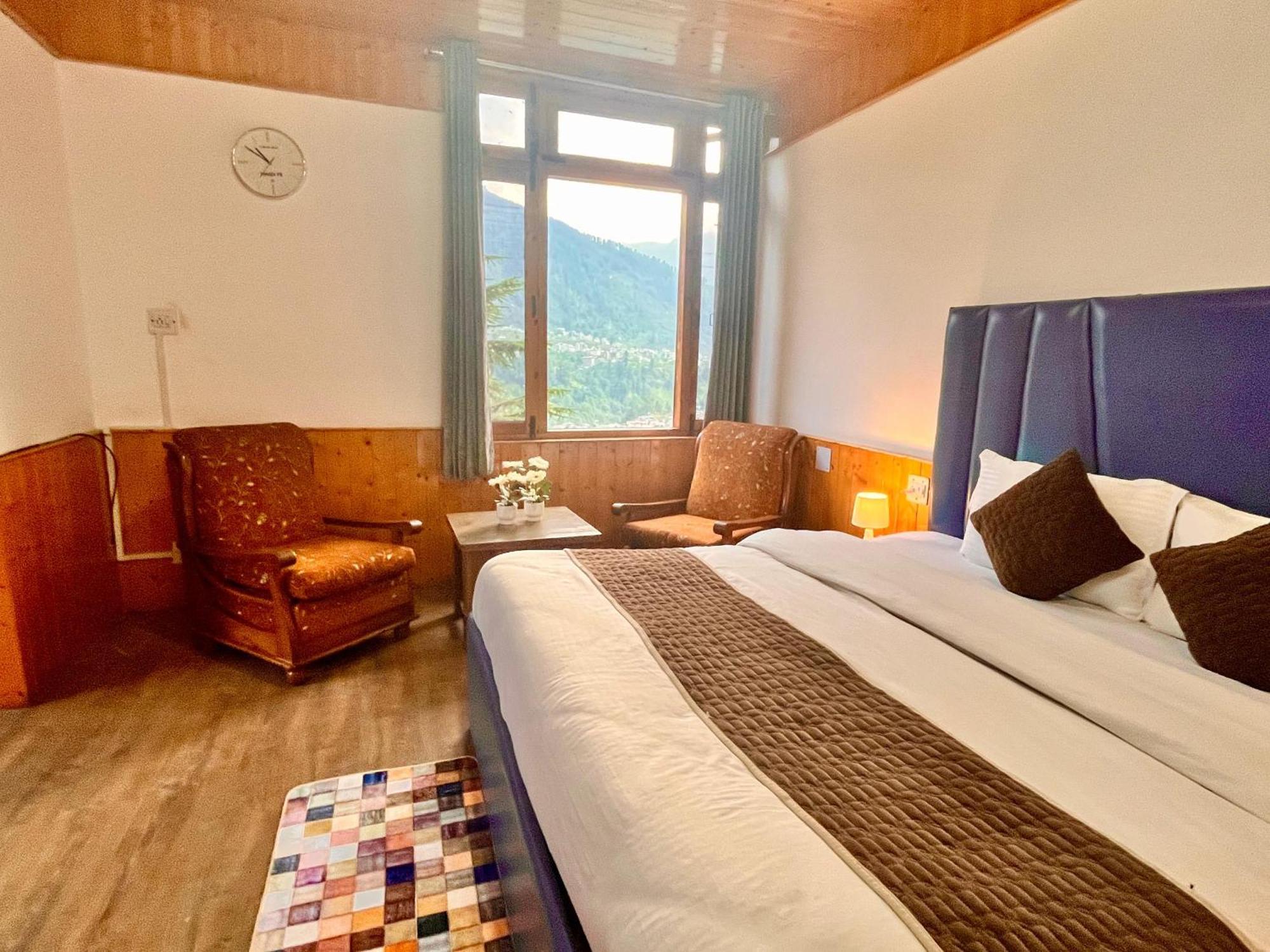Nomad 2 Bedroom Independent Luxury Cottages Hotel Manali (Himachal Pradesh)