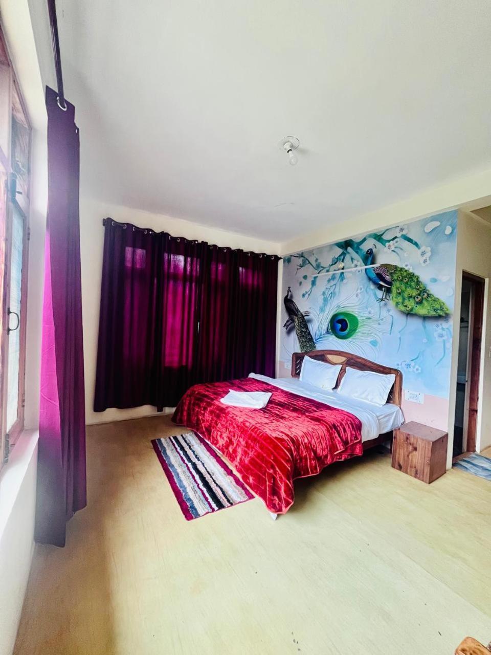 Gk Hotel Manali (Himachal Pradesh)
