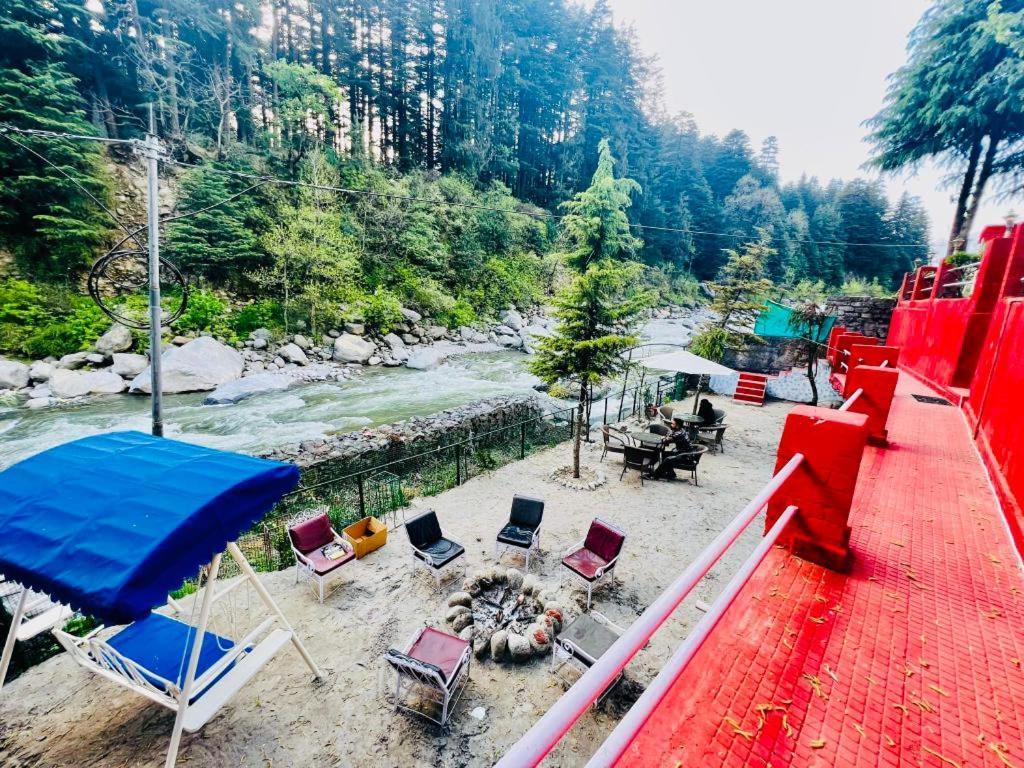 River Bank & Cafe, - #riverside #near Mall Road #parking #luxury #prime Location #guest Preferred M 62305-50300 Hotel 4*