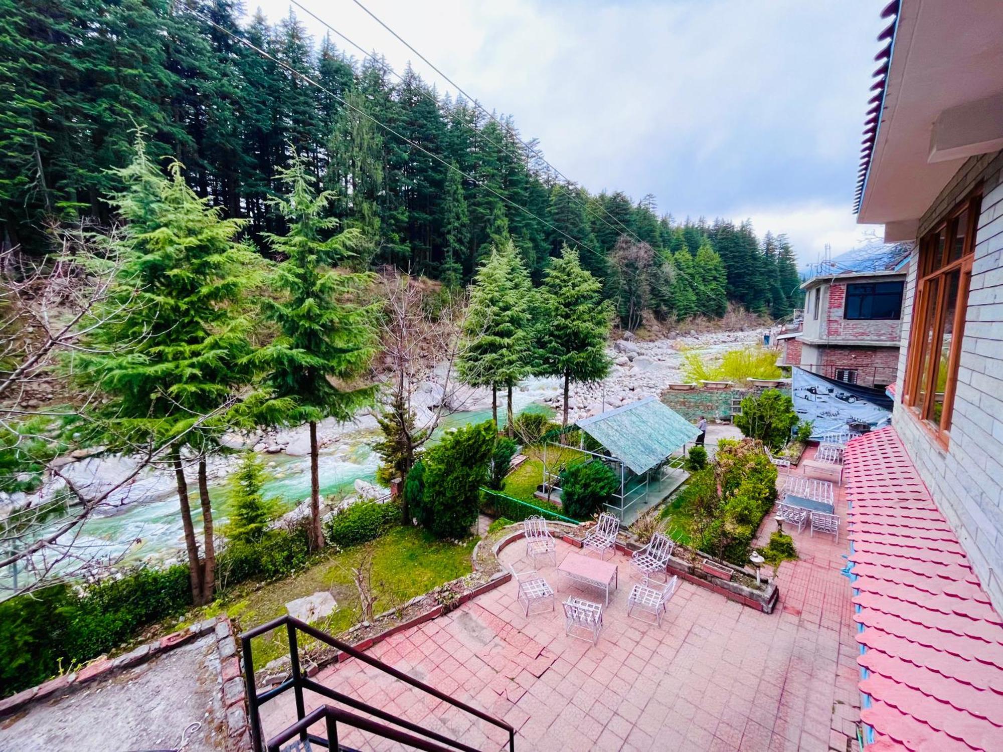 Hotel River Bank & Cafe, - #riverside #near Mall Road #parking #luxury #prime Location #guest Preferred M 62305-50300 Manali (Himachal Pradesh)