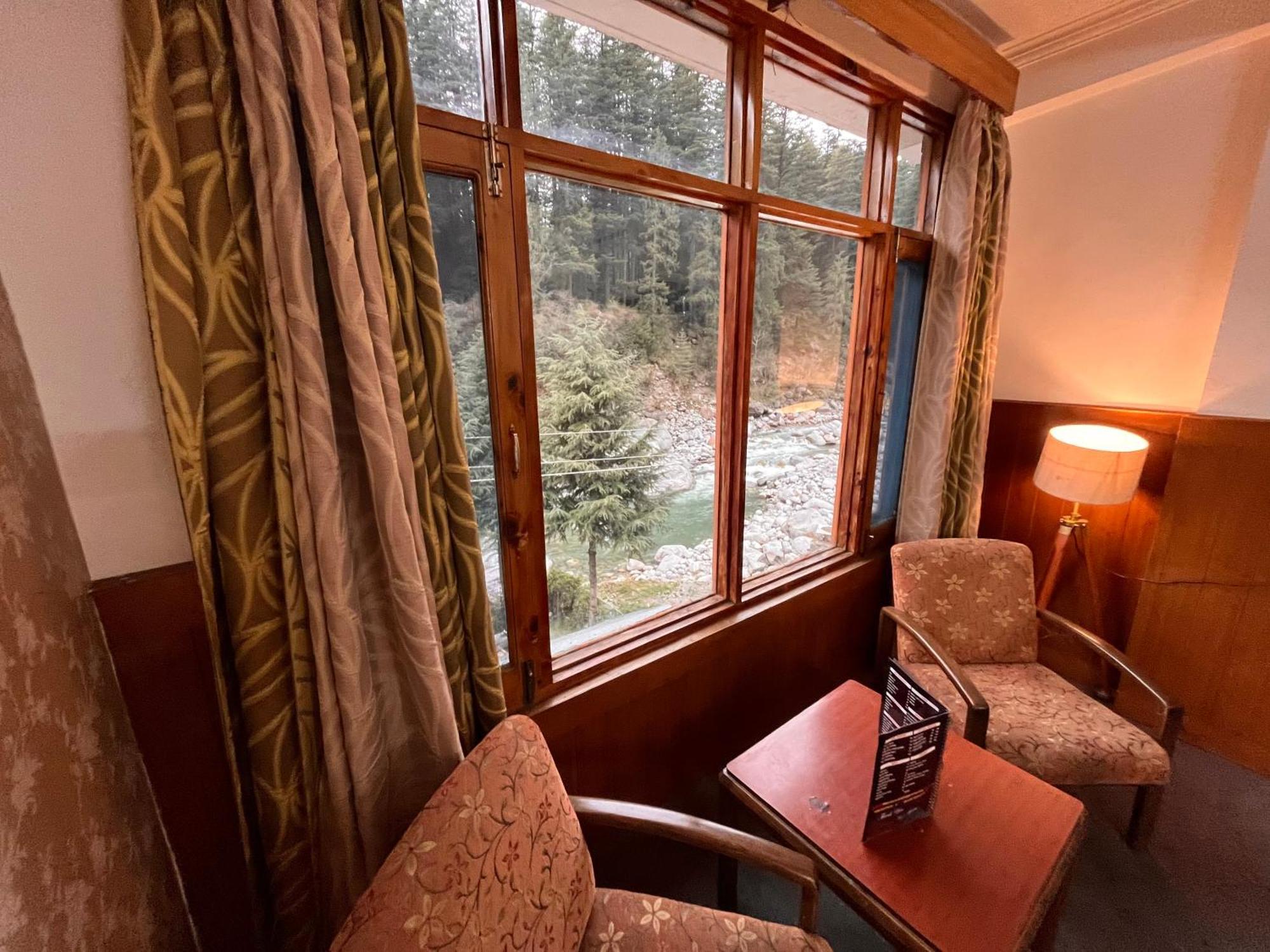 River Bank & Cafe, - #riverside #near Mall Road #parking #luxury #prime Location #guest Preferred M 62305-50300 4* Manali (Himachal Pradesh)