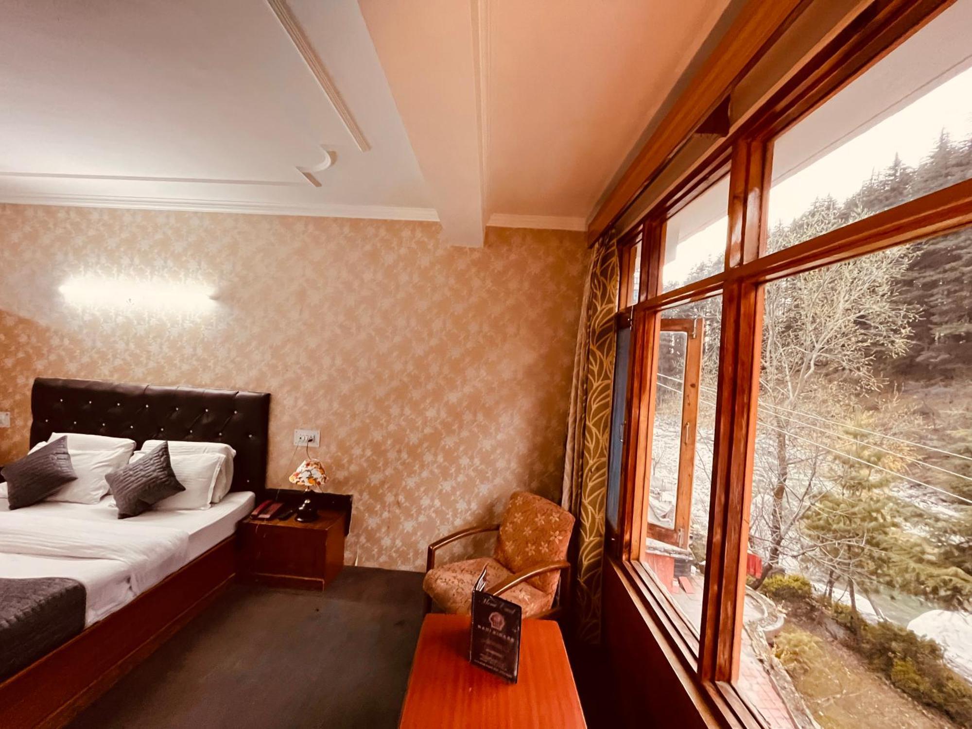 Hotel River Bank & Cafe, - #riverside #near Mall Road #parking #luxury #prime Location #guest Preferred M 62305-50300