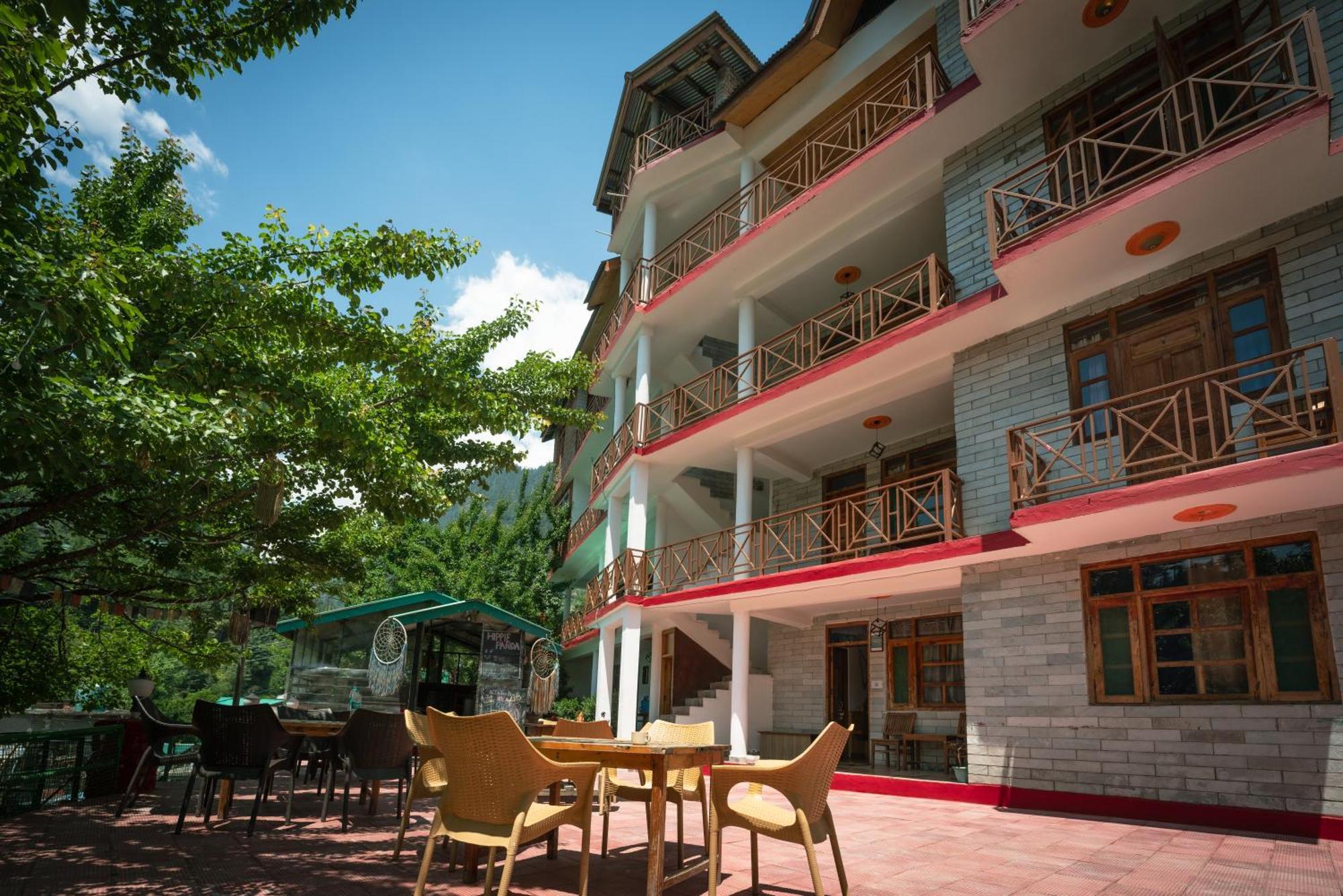 Hippie Panda Hostel Manali (Himachal Pradesh)