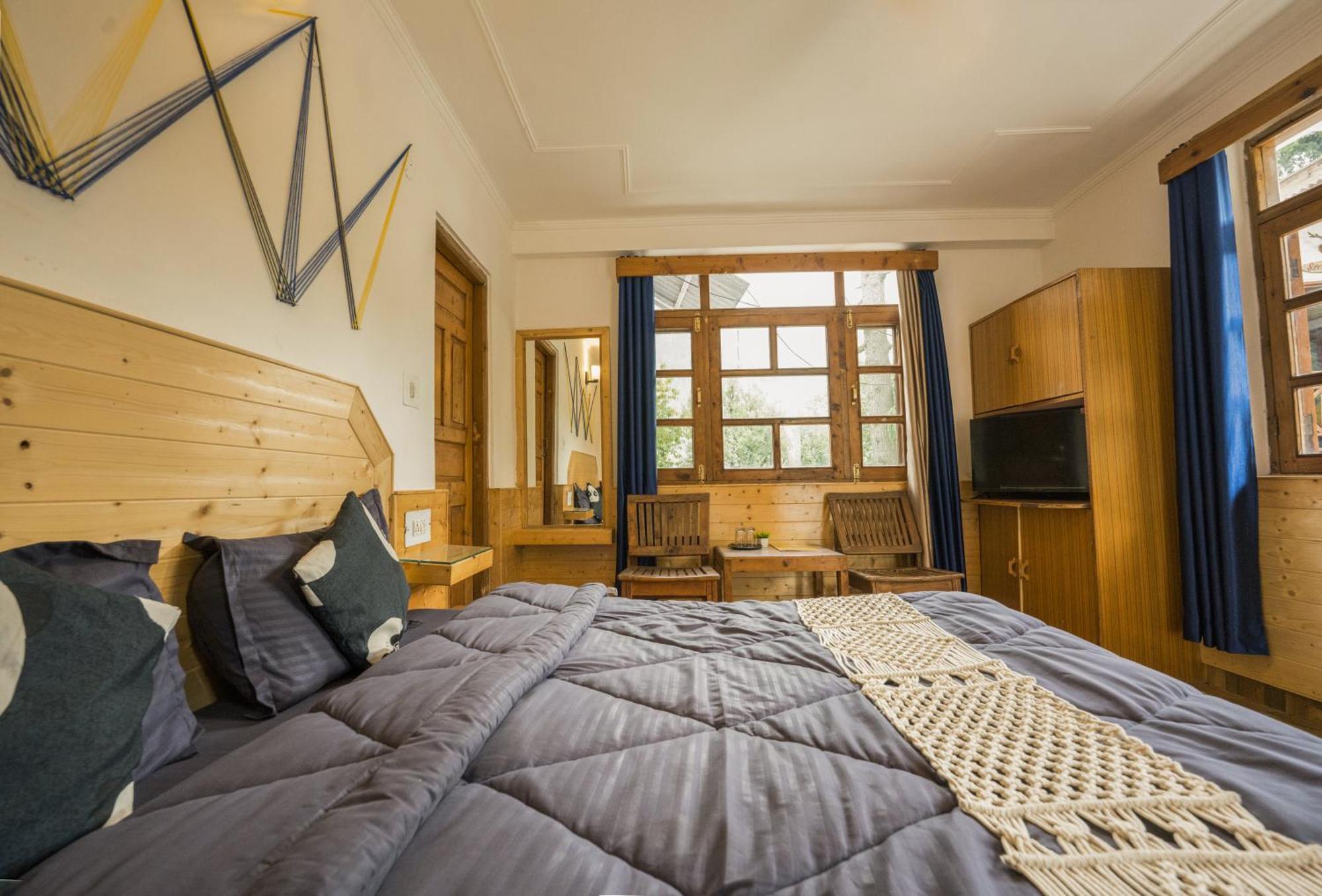 Hippie Panda Hostel *