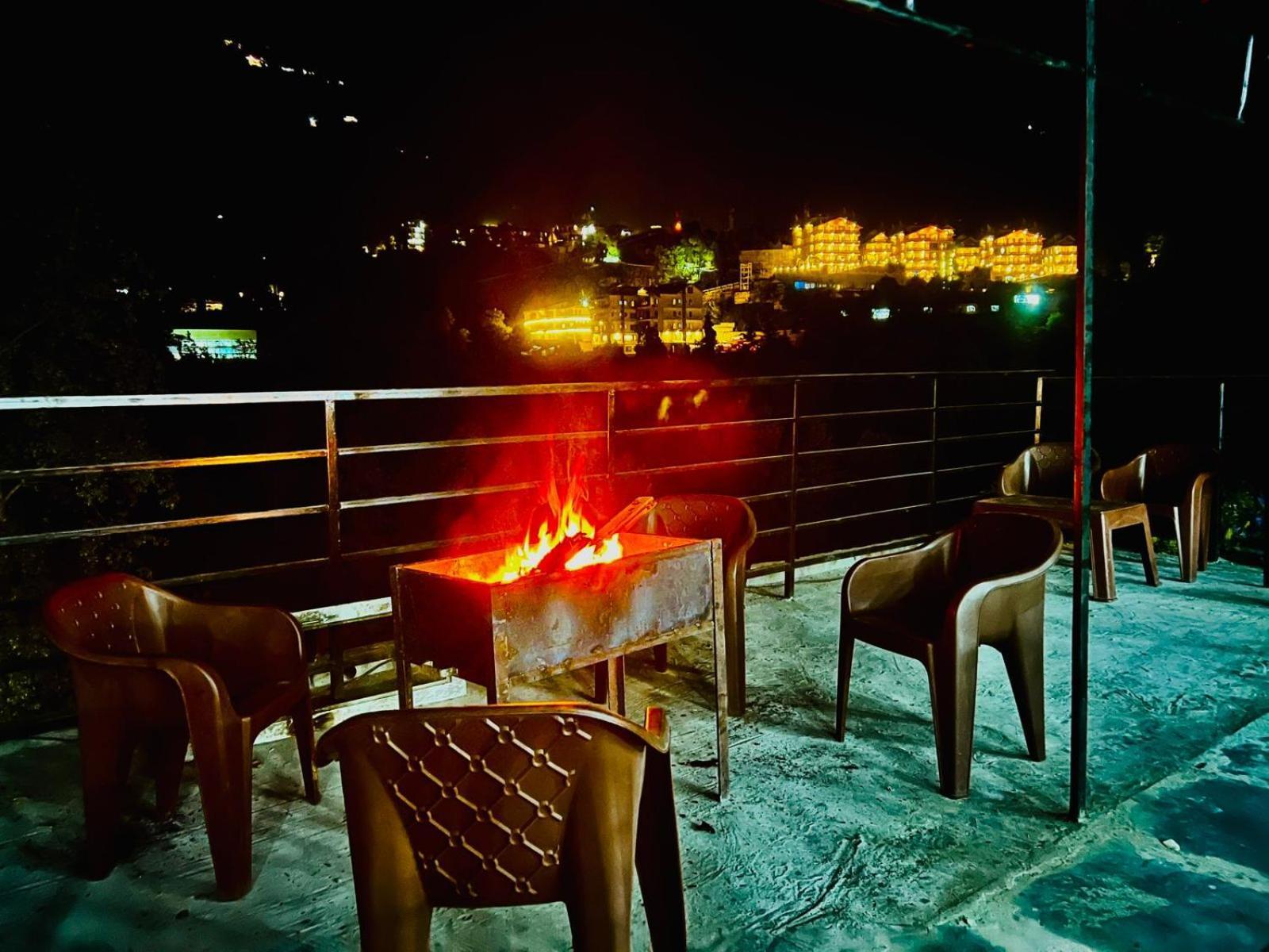 X By -#mountain View #river View #near Volvo Bus Stand # Link Way 3*
