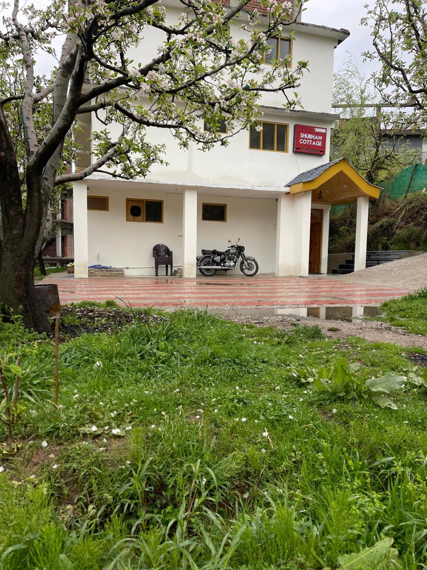 Shubham Hotel 3*
