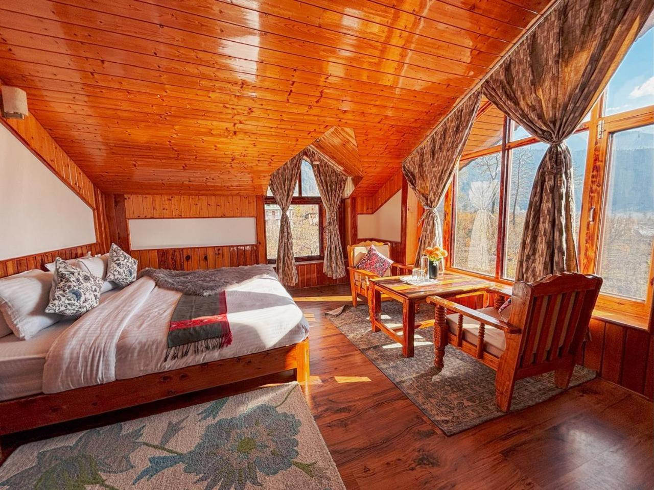 Manzar A Scenic Retreat 6br In 3* Manali (Himachal Pradesh)