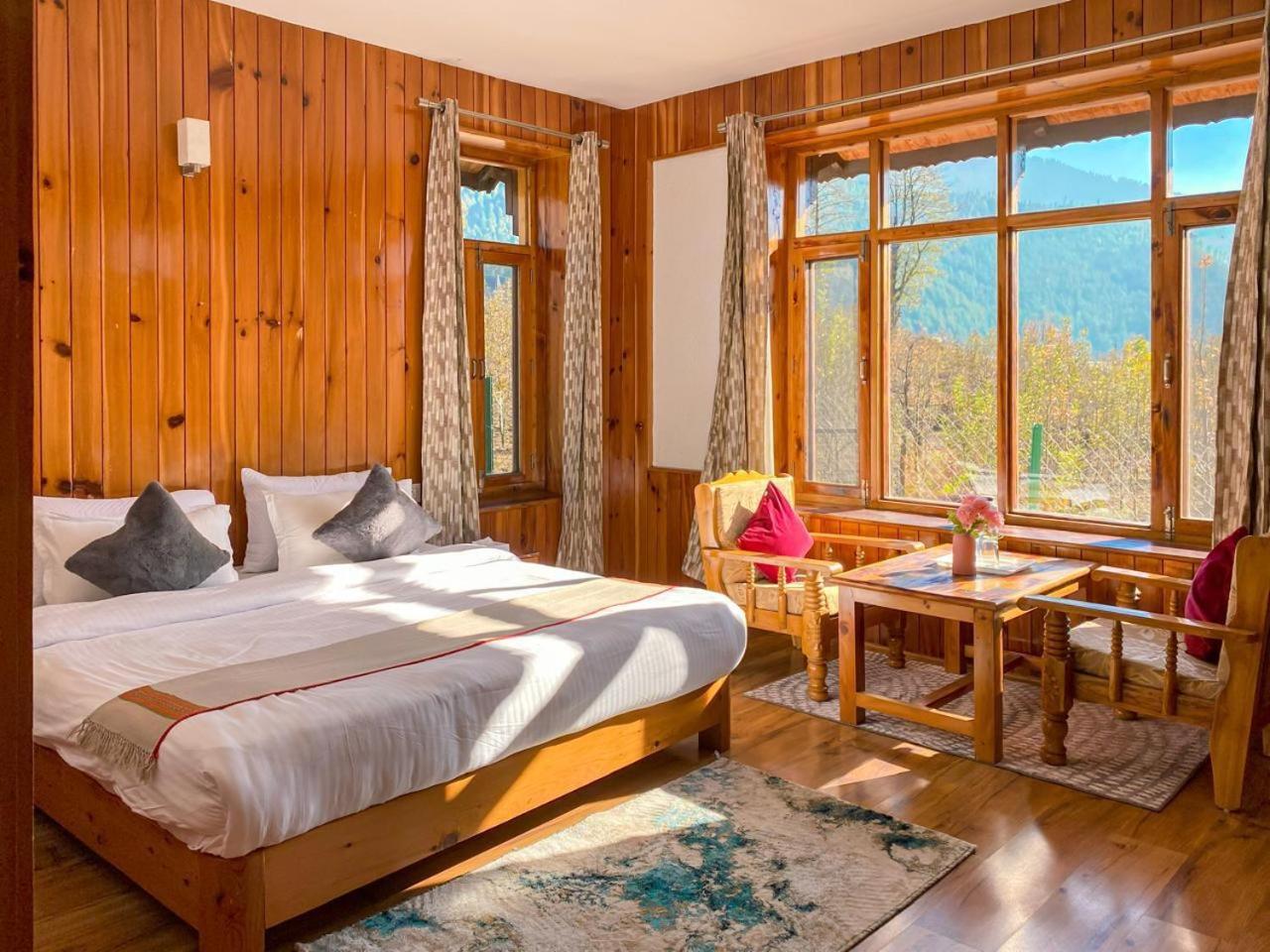 Hotel Manzar A Scenic Retreat 6br In