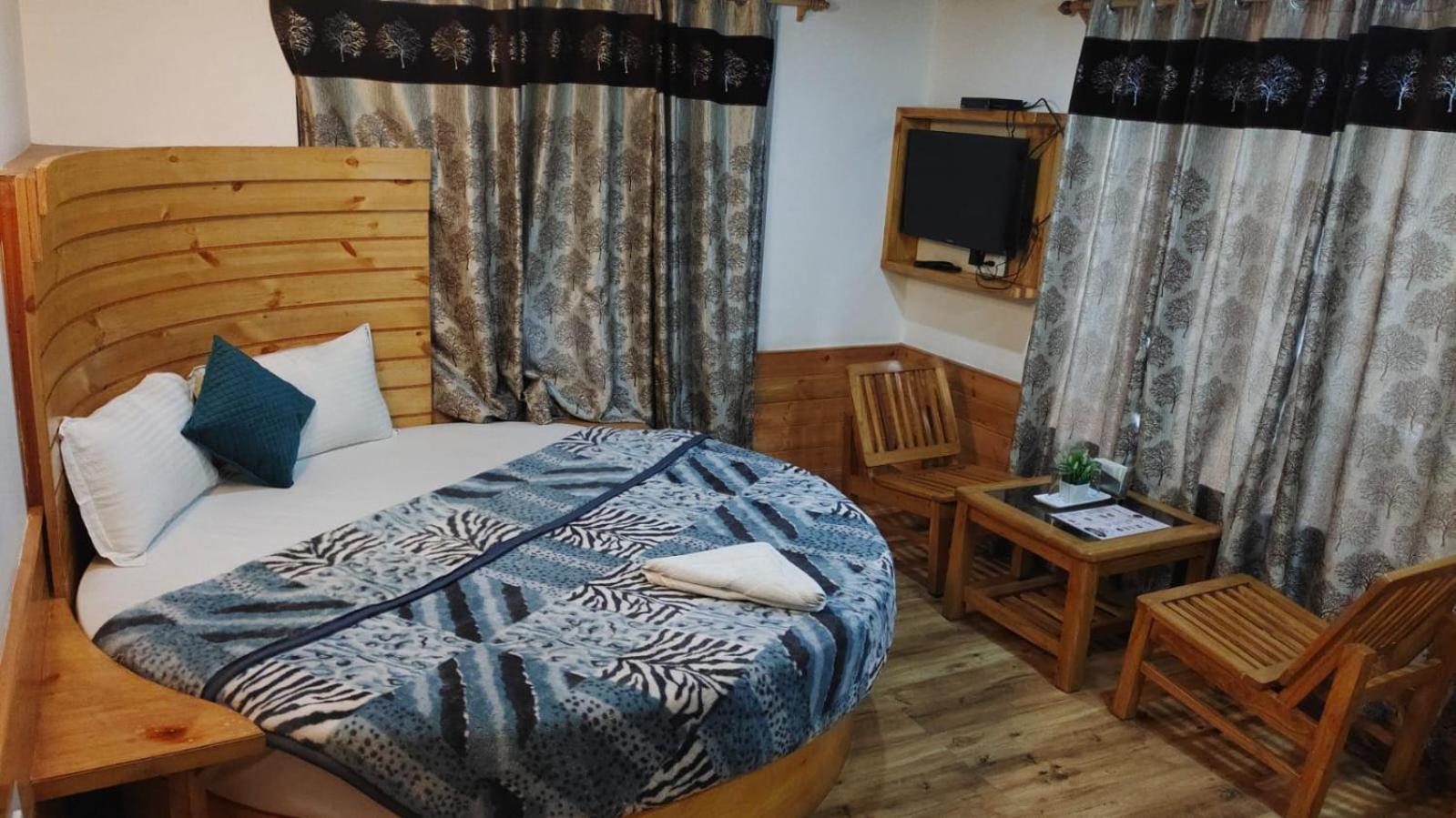 Hotel Glorious Manali (Himachal Pradesh)