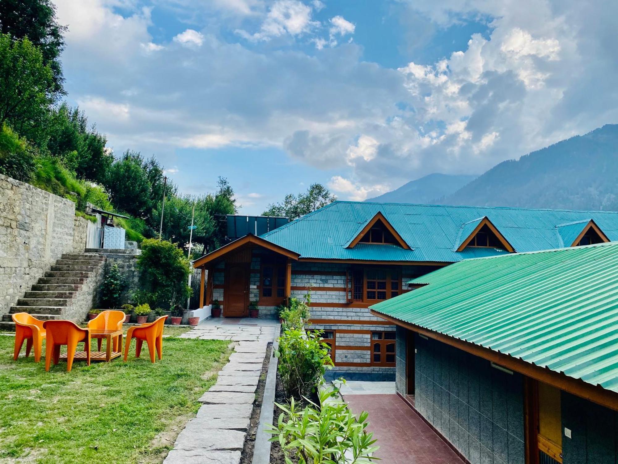 The Four Season & Resort, - A Blissful View From 4*